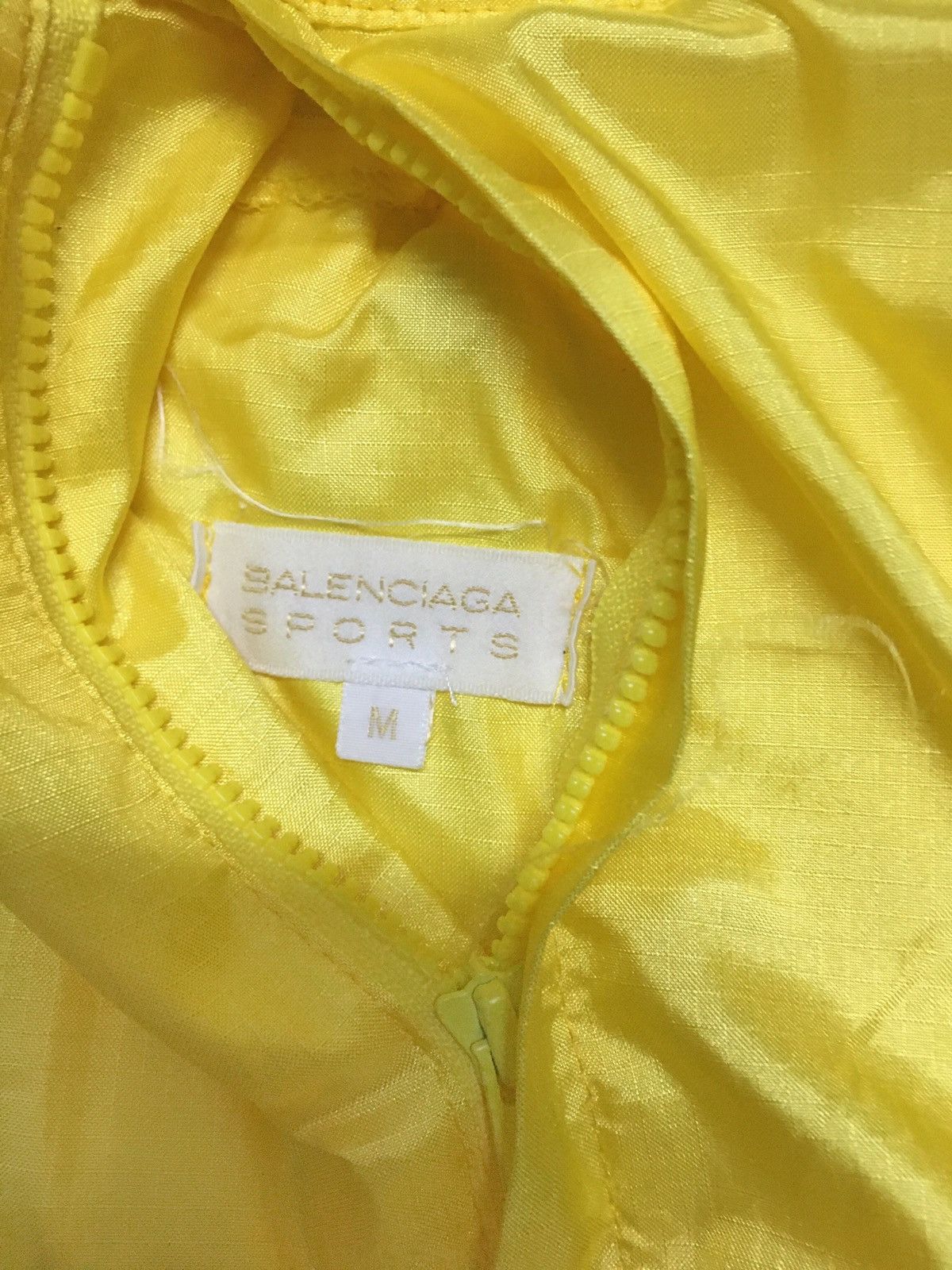 Balenciaga × Vintage Vintage BALENCIAGA SPORTS 100% Nylon Pants Size 26" / US 2 / IT 38 - 8 Thumbnail