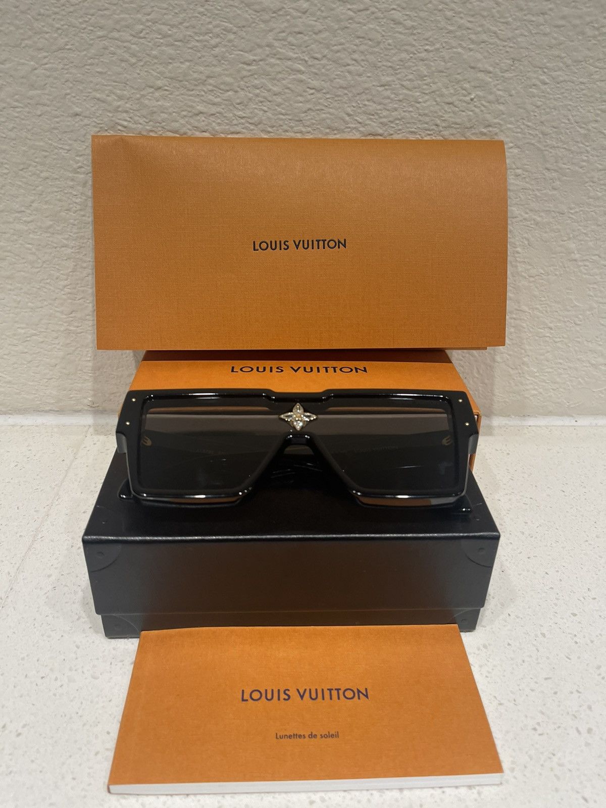 Louis Vuitton Louis Vuitton Cyclone Sunglasses (Black) | Grailed