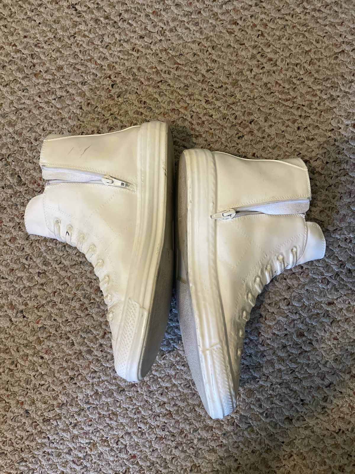 Maison Margiela Margiela Replica Plastic Casing High-Top Sneakers Size US 8 / EU 41 - 7 Thumbnail