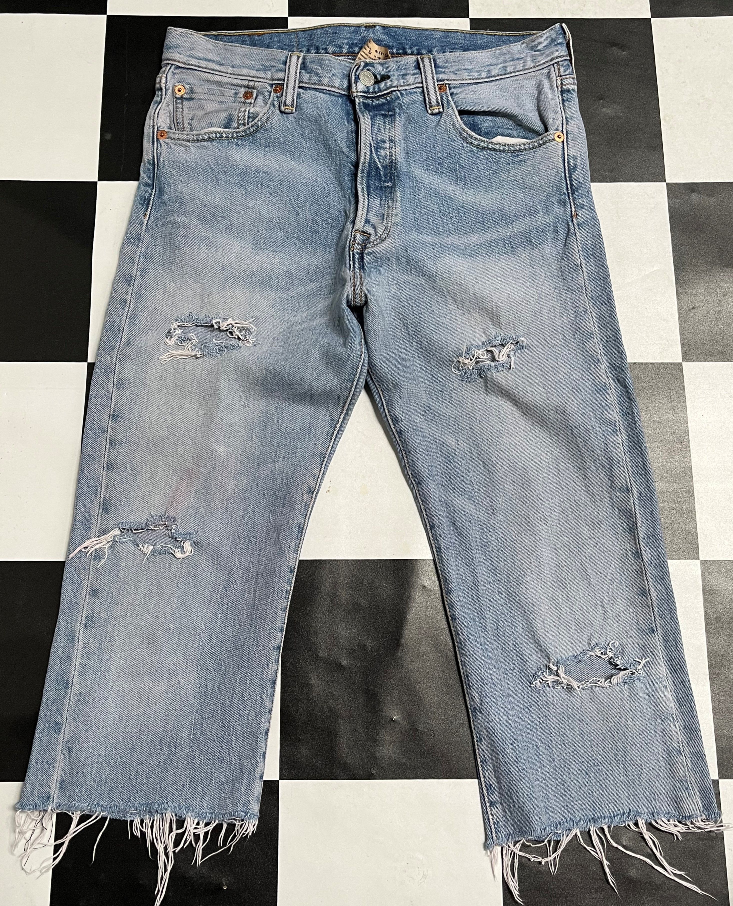 Levi's × Vintage Vintage Levis 501 Distressed Denim Jeans L113 Size US 30 / EU 46 - 1 Thumbnail