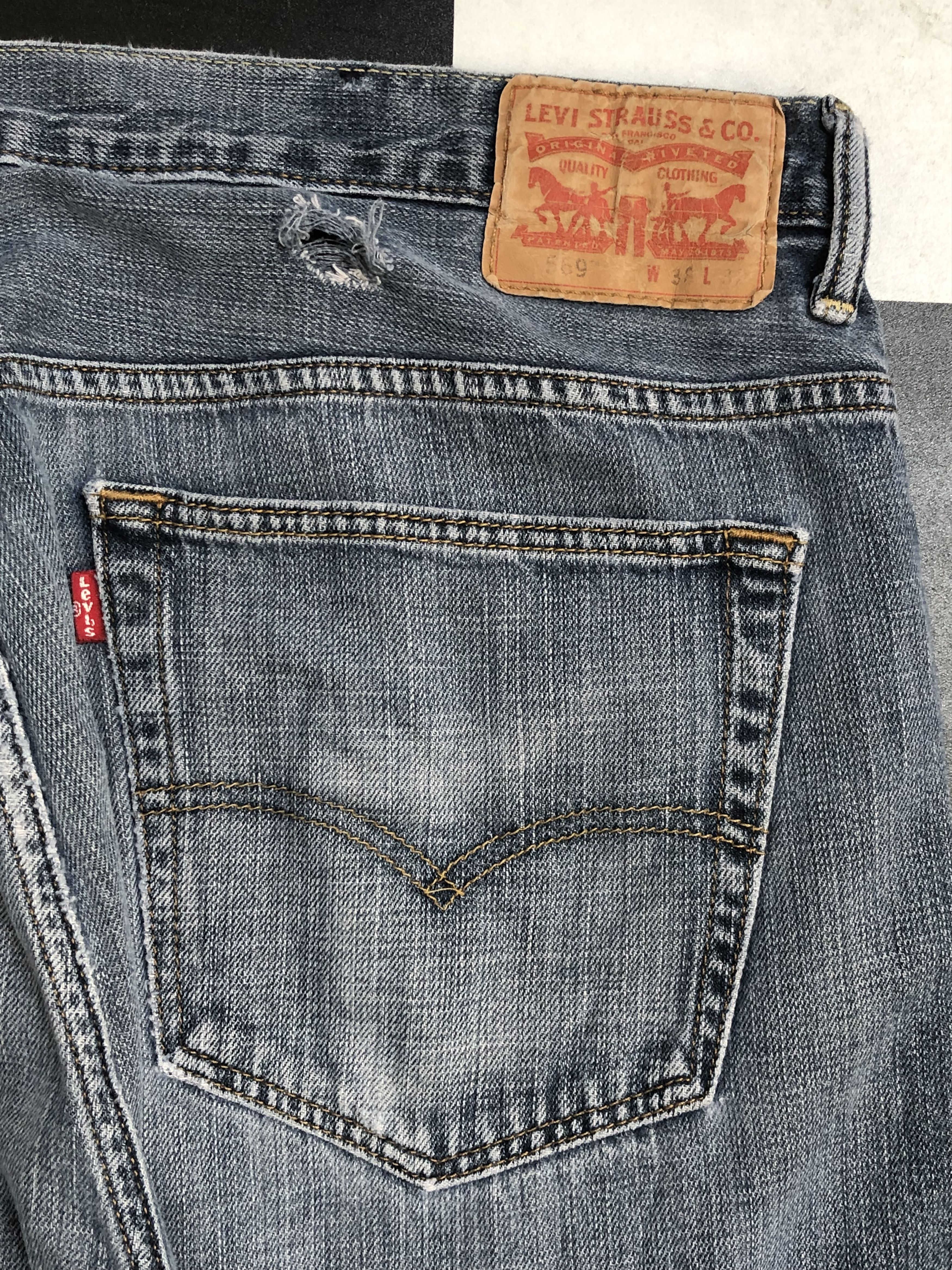 Levi's Vintage Levis 569 Jeans - L412 Size US 38 / EU 54 - 10 Thumbnail