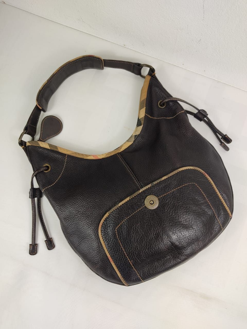 Burberry × Designer Burberry Hobo Leather Handbag Size ONE SIZE - 1 Thumbnail