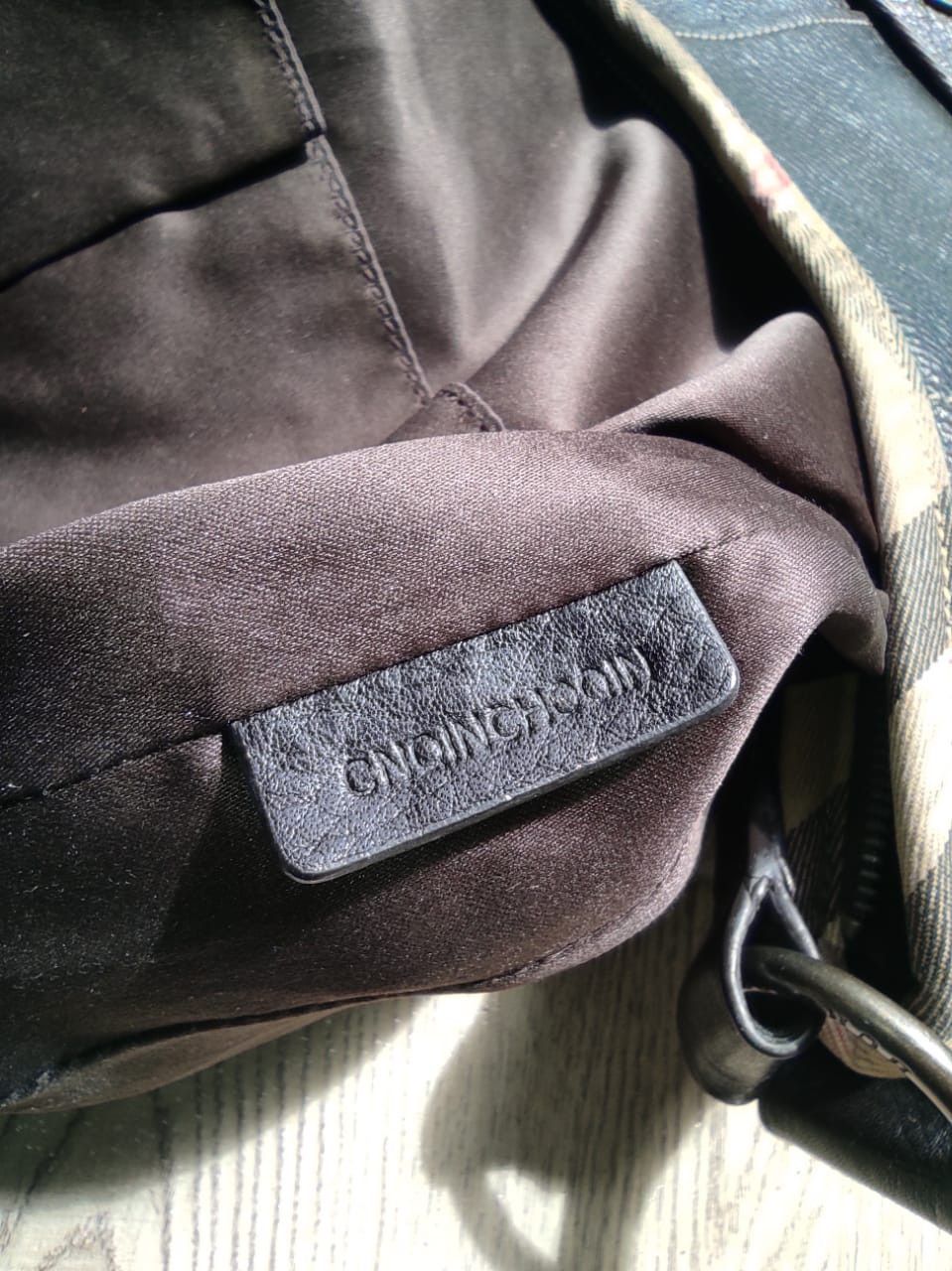 Burberry × Designer Burberry Hobo Leather Handbag Size ONE SIZE - 18 Thumbnail