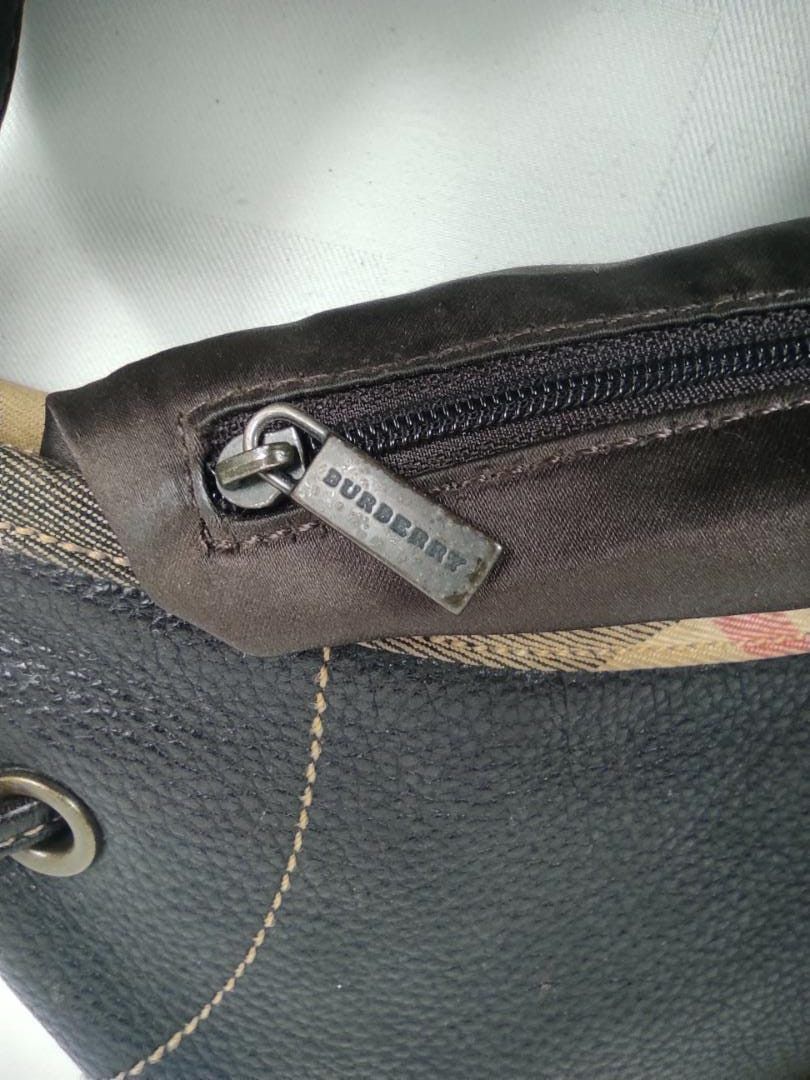 Burberry × Designer Burberry Hobo Leather Handbag Size ONE SIZE - 16 Thumbnail