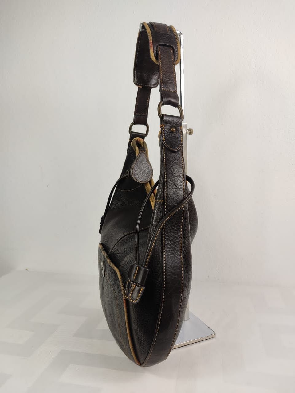 Burberry × Designer Burberry Hobo Leather Handbag Size ONE SIZE - 5 Thumbnail