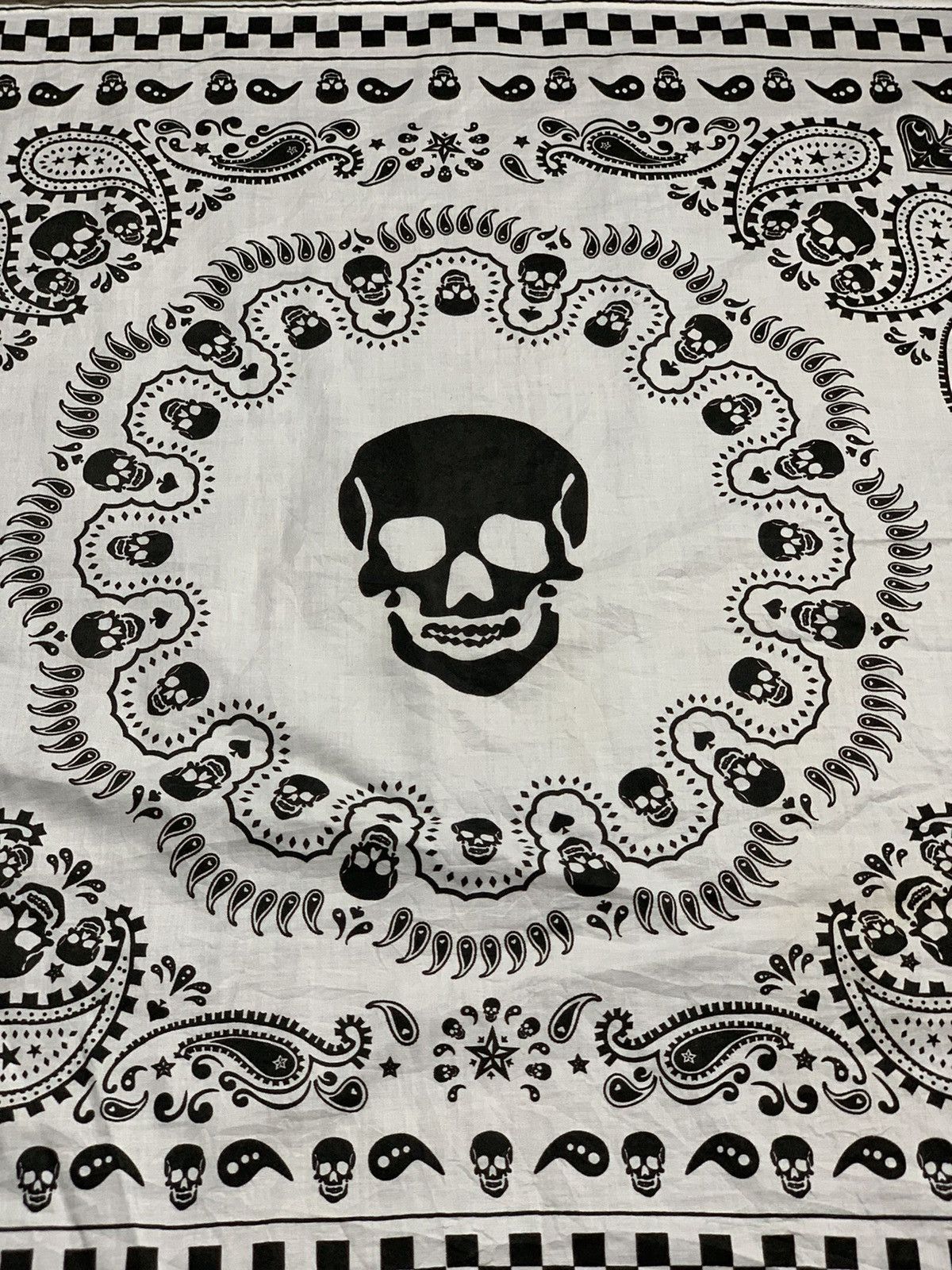 Japanese Brand Skull Rare Handkerchief Bandana Neckerchief Size ONE SIZE - 3 Thumbnail