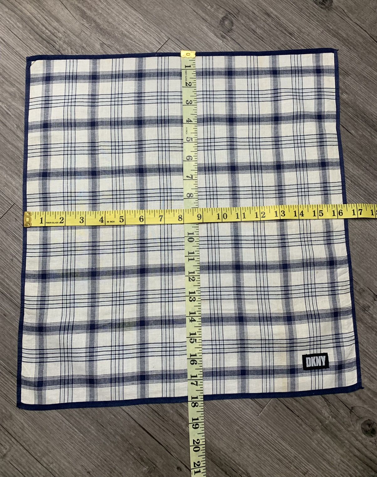 DKNY DKNY Handkerchief / Bandana / Neckerchief Size ONE SIZE - 6 Thumbnail
