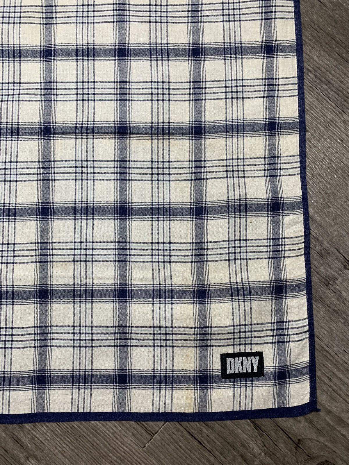 DKNY DKNY Handkerchief / Bandana / Neckerchief Size ONE SIZE - 3 Thumbnail