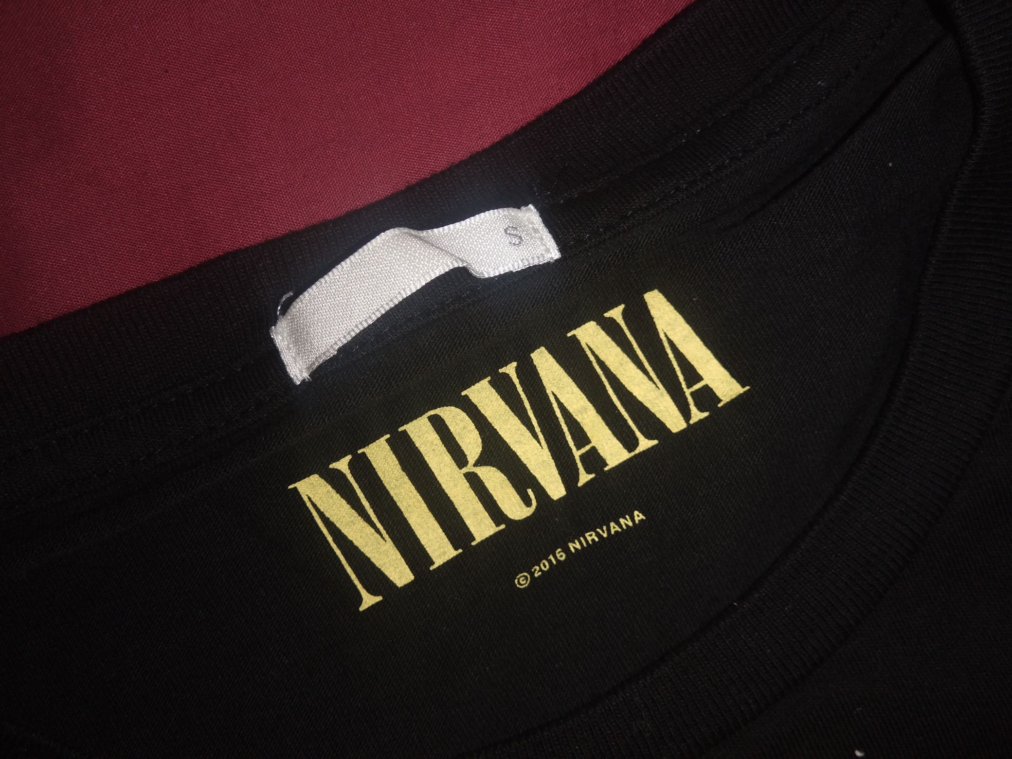 Nirvana 2016 Nirvana Smiley face Kurt Cobain tshirt Size US S / EU 44-46 / 1 - 3 Thumbnail