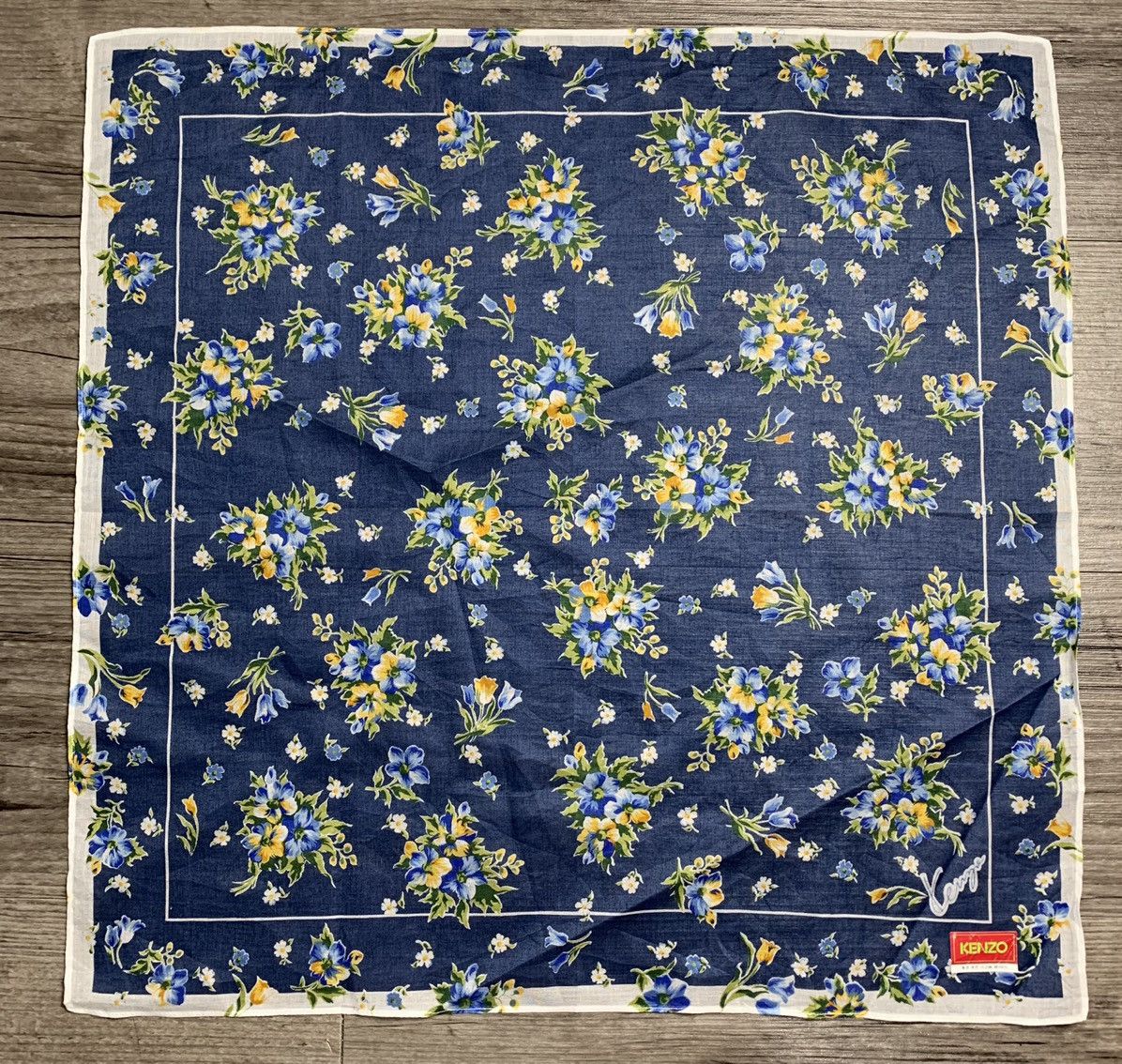Kenzo Kenzo Handkerchief / Bandana / Neckerchief Size ONE SIZE - 2 Thumbnail