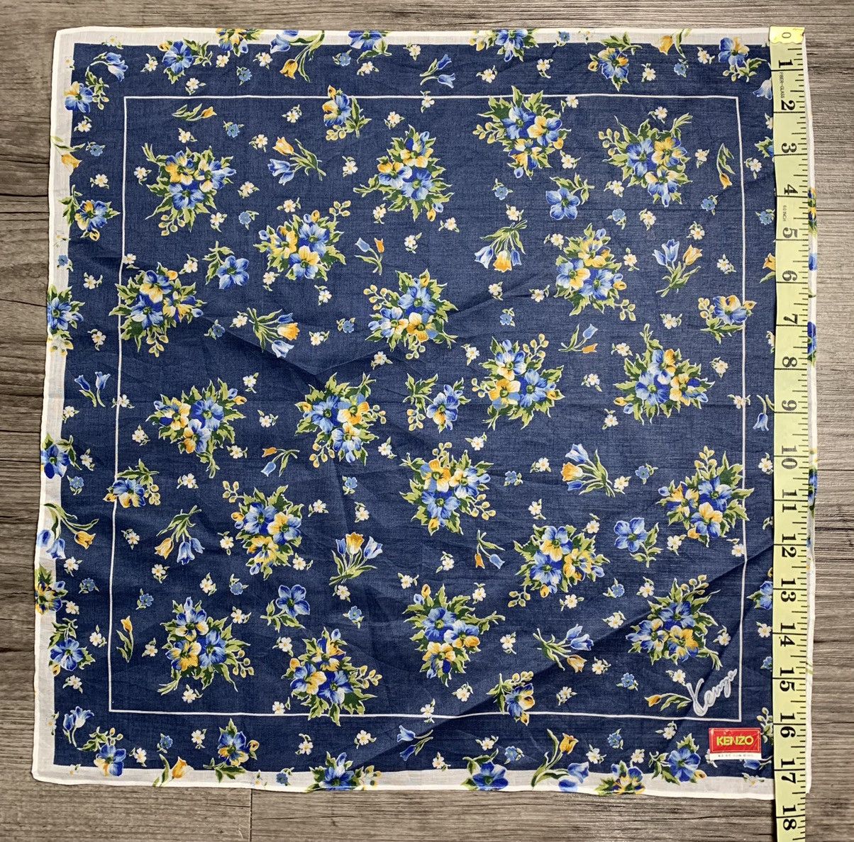 Kenzo Kenzo Handkerchief / Bandana / Neckerchief Size ONE SIZE - 6 Thumbnail