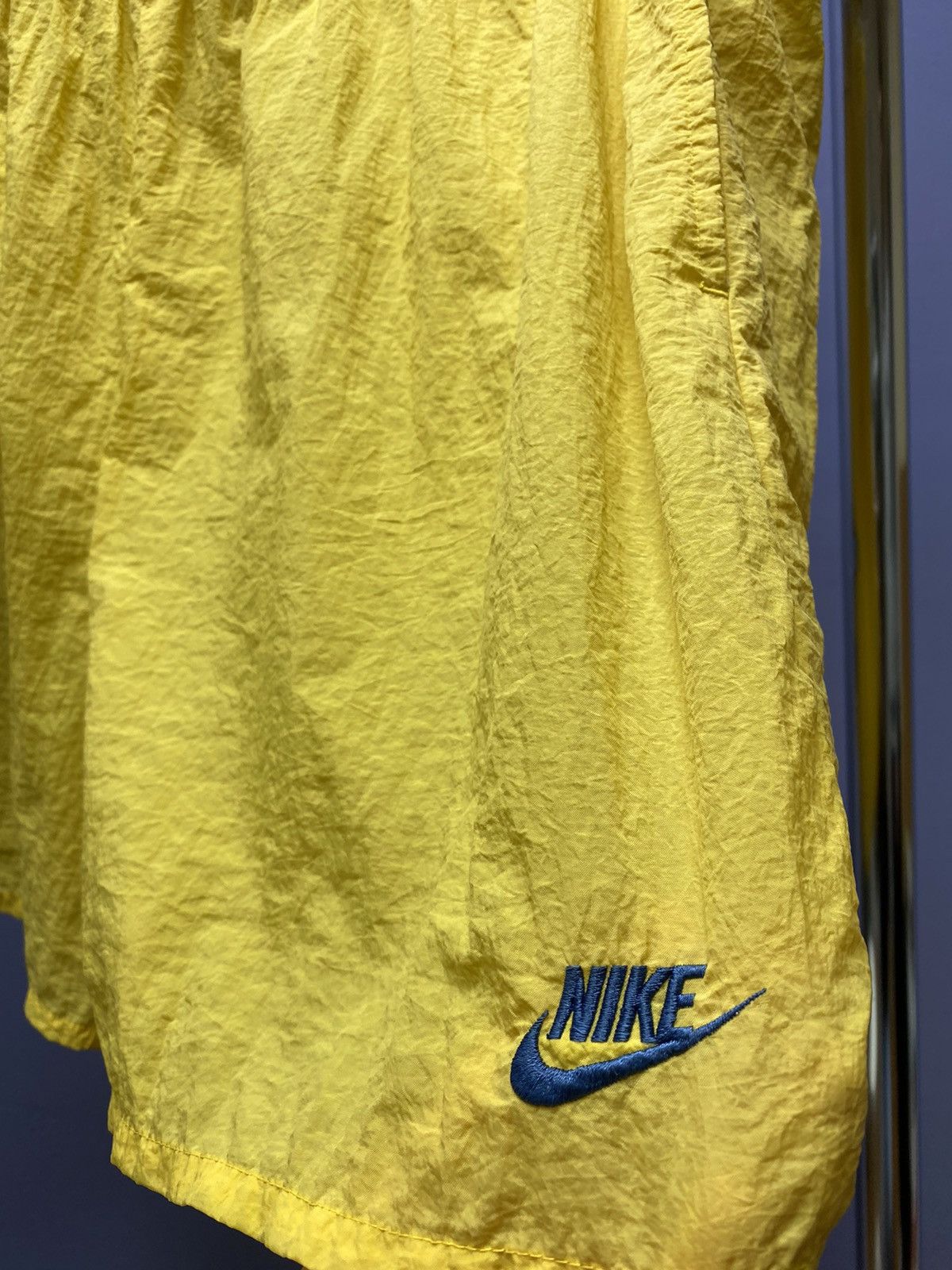 Nike × Vintage Vintage 90s Nike Big Logo Swoosh Shorts Size US 34 / EU 50 - 7 Thumbnail