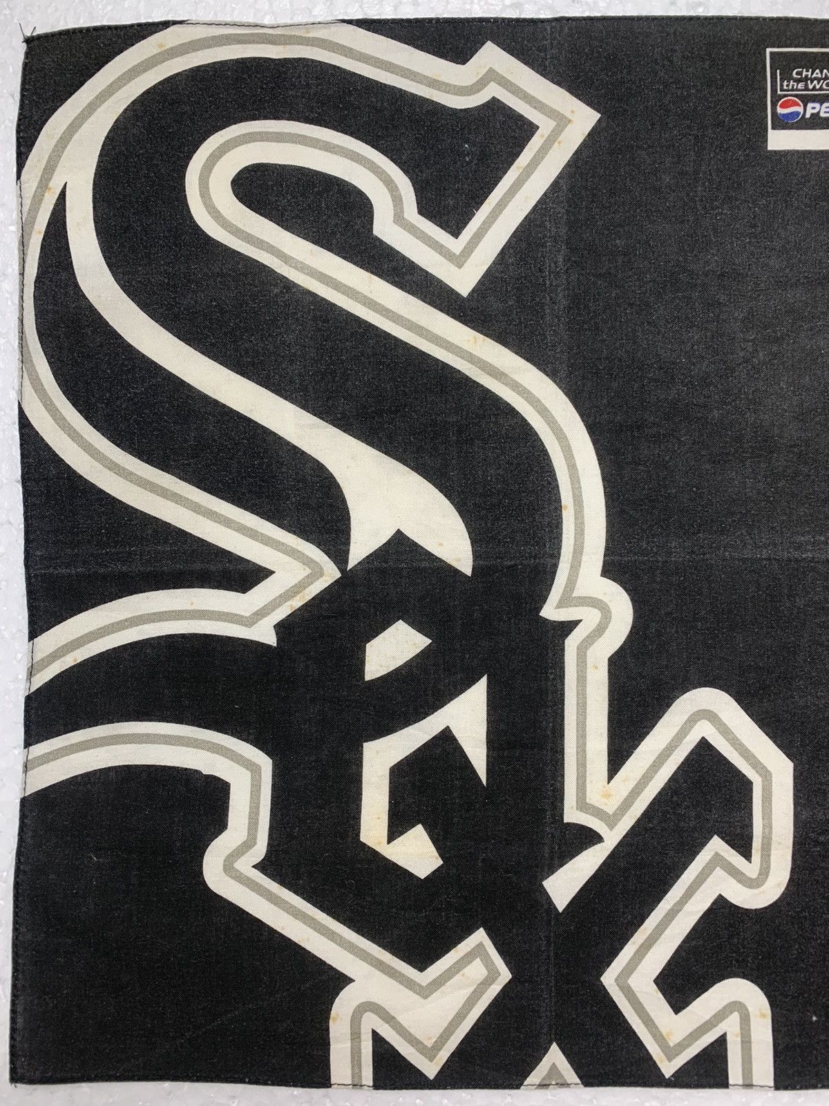 MLB Vintage Chicago White SOX-PEPSI-handkerchief Size ONE SIZE - 5 Thumbnail