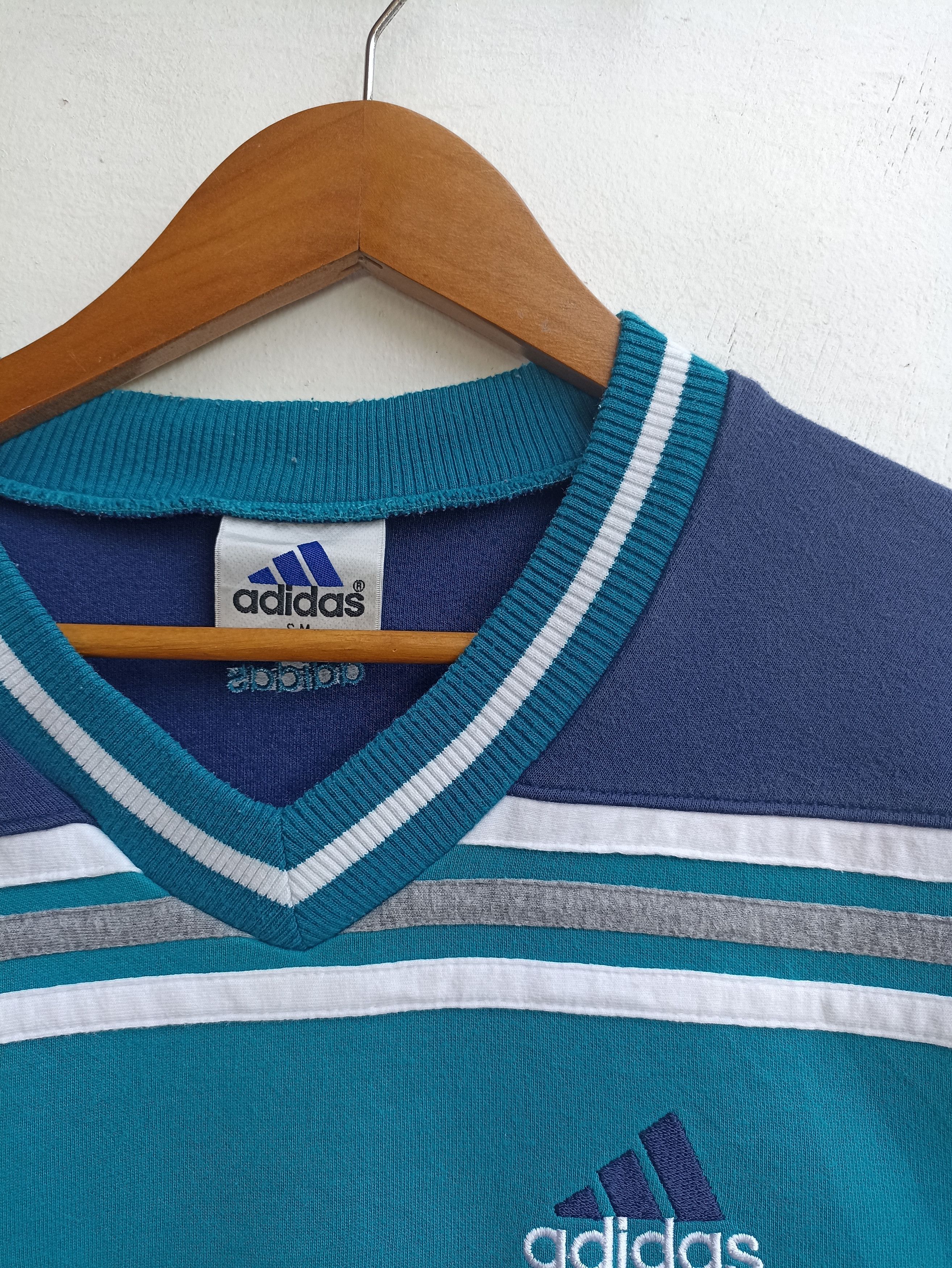 Adidas Vintage 90s Vintage Adidas sweatshirt spell out Size US M / EU 48-50 / 2 - 8 Thumbnail
