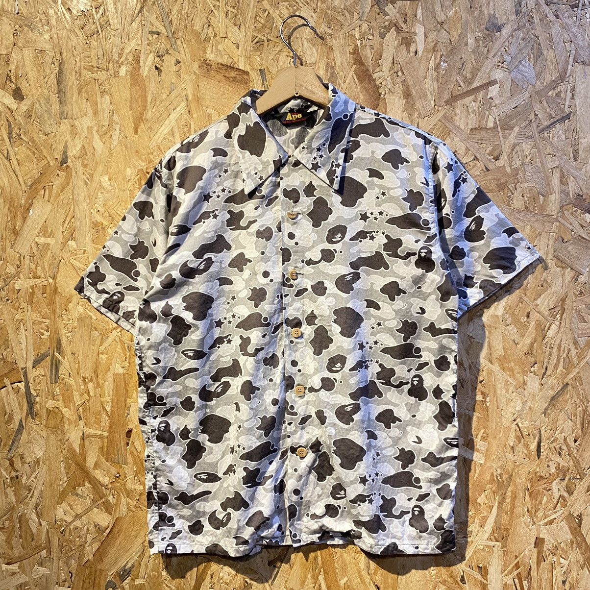 Bape VINTAGE‼️A Bathing Ape Fullprint Shirts Button Upd Size US M / EU 48-50 / 2 - 1 Thumbnail