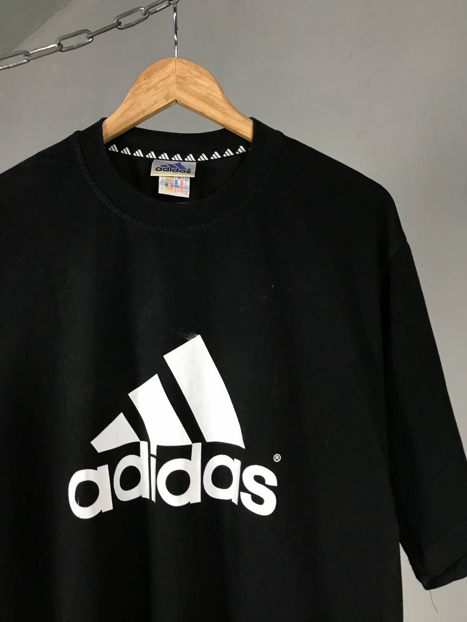 Vintage Adidas vintage big logo tee Size US XXL / EU 58 / 5 - 2 Thumbnail