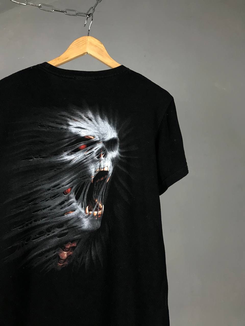 Vintage Skulls vintage rock overprinted tee Size US S / EU 44-46 / 1 - 7 Thumbnail