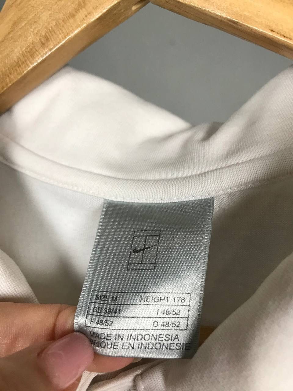 Nike × Vintage Nike Court swoosh streetwear vintage polo tee Size US L / EU 52-54 / 3 - 4 Thumbnail