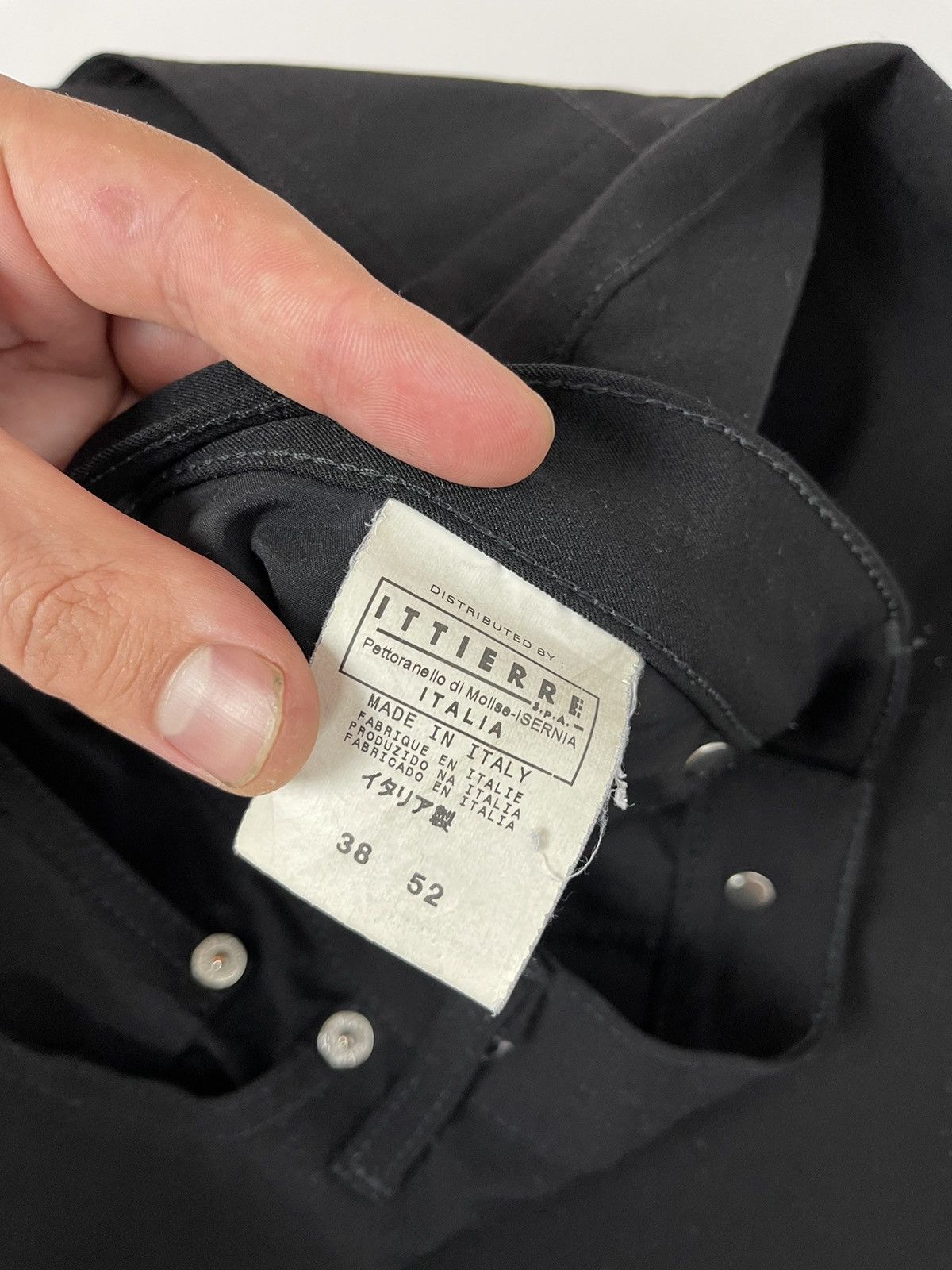 Versace Jeans Couture Versace Jeans Couture vintage casual nylon pants Size US 36 / EU 52 - 14 Thumbnail