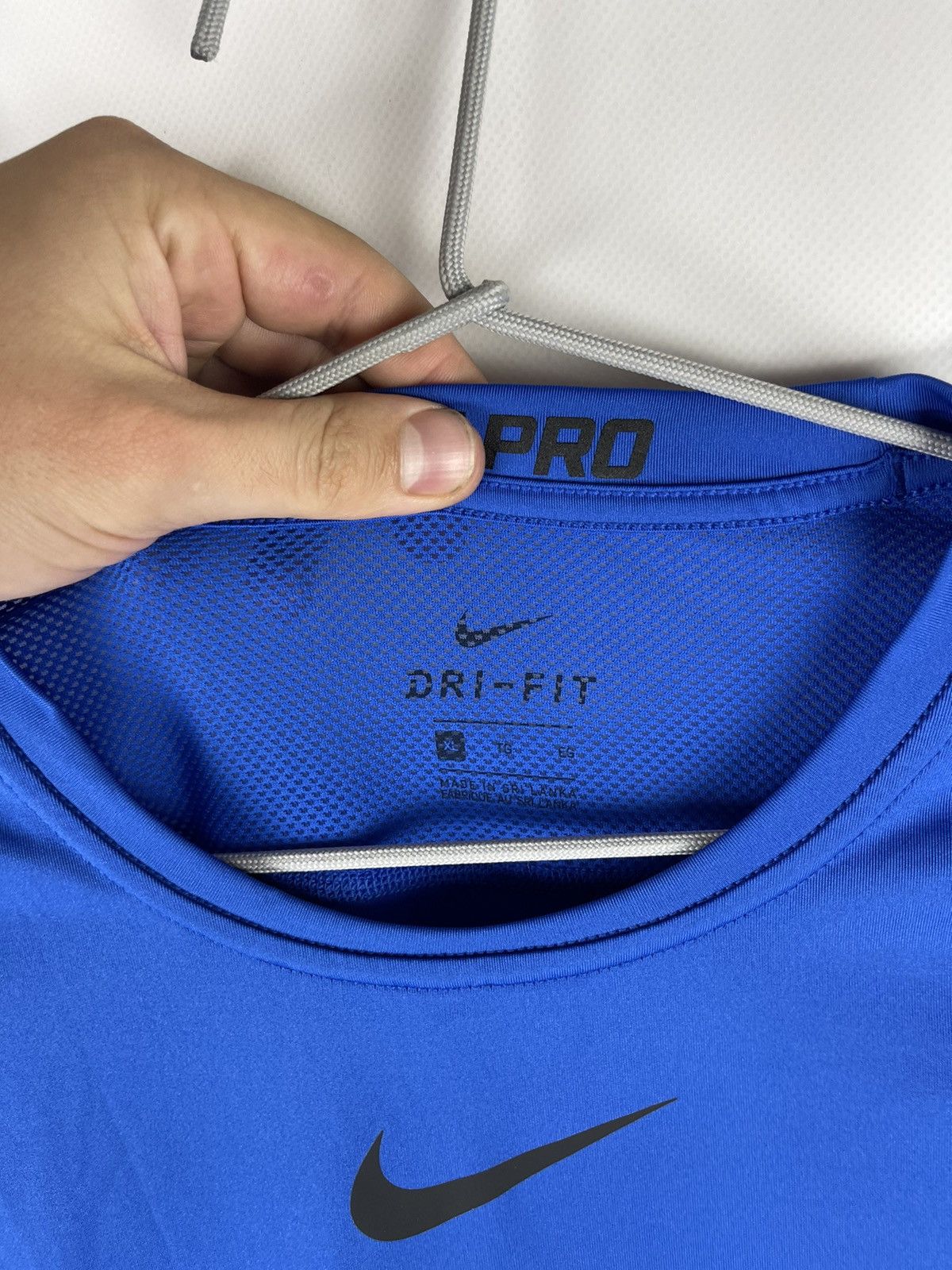 Nike Nike Pro Combat center swoosh compression tee shirt long slv Size US XL / EU 56 / 4 - 4 Thumbnail