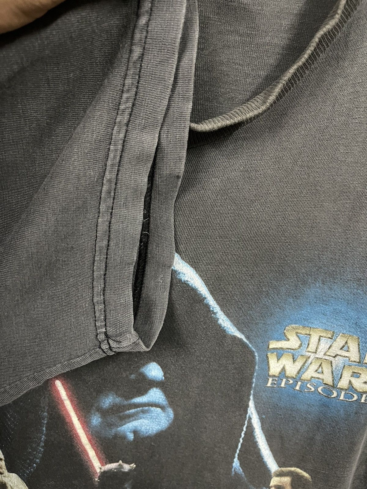 Star Wars Thrashed Vintage 90s Star Wars Jedi Vs Sith Sun Faded Tee Size US L / EU 52-54 / 3 - 6 Thumbnail