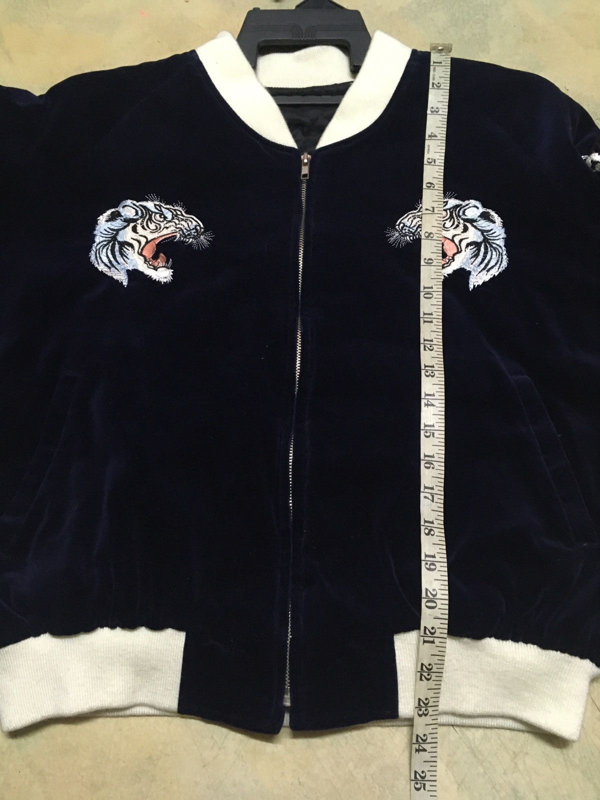 Japanese Brand Sukajan Bomber Jacket Dragon / Tiger Embroidery Size US M / EU 48-50 / 2 - 5 Thumbnail