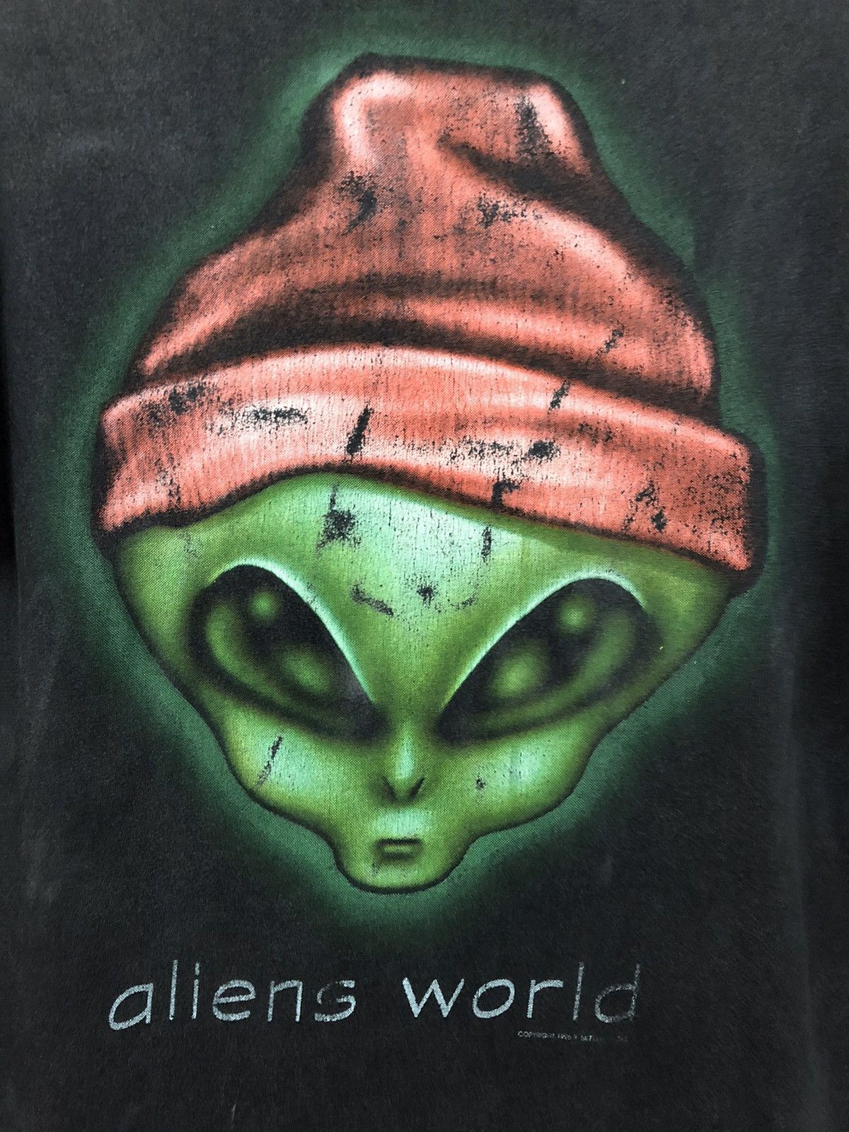 Alien Workshop Thrashed 90s Team Alien They Re Here To Play Distressed tee Size US L / EU 52-54 / 3 - 2 Thumbnail