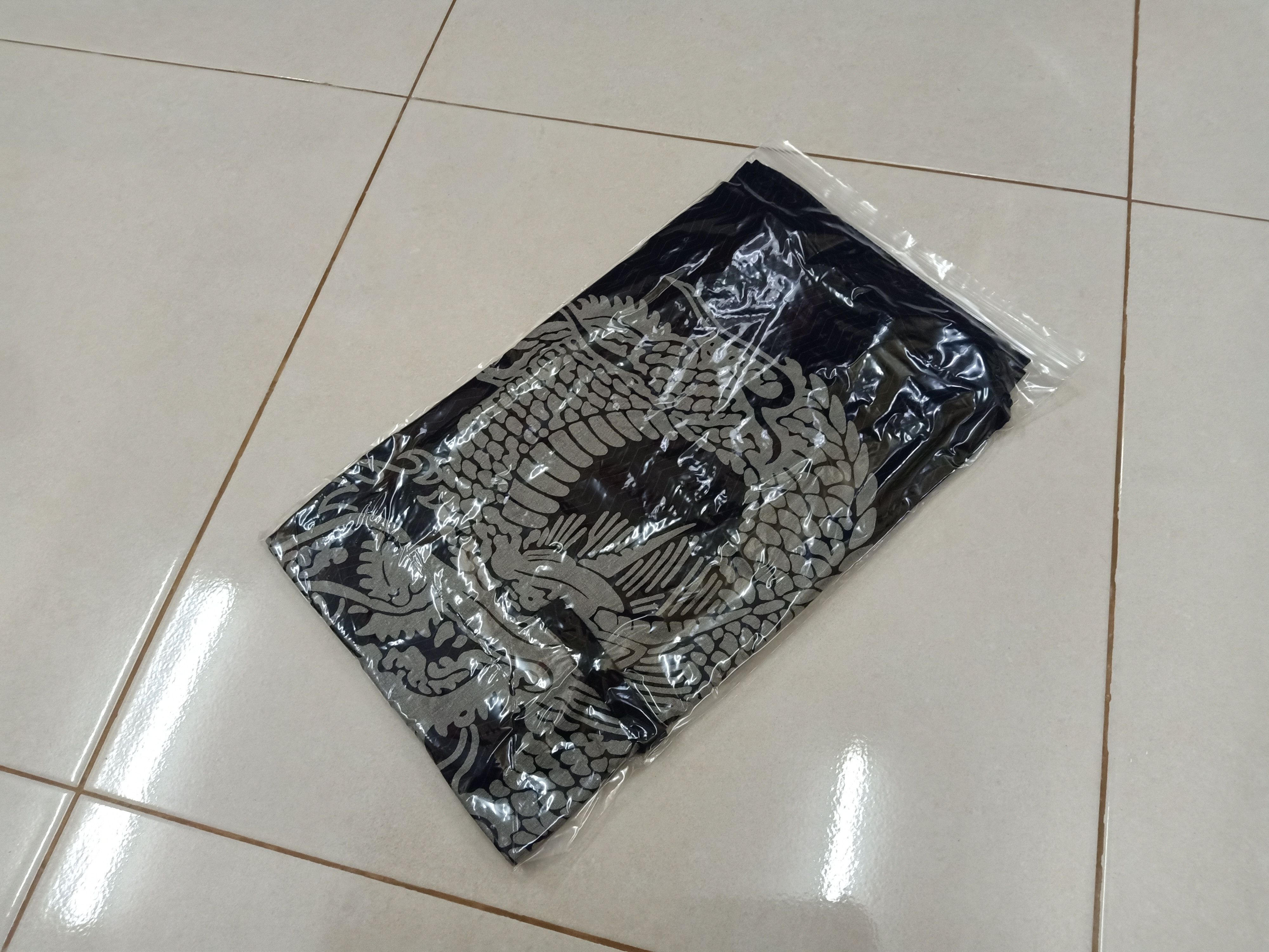 Japanese Brand DRAGON Kimono Japan Big Graphics Black Samurai Haori Yukata Size US L / EU 52-54 / 3 - 15 Thumbnail