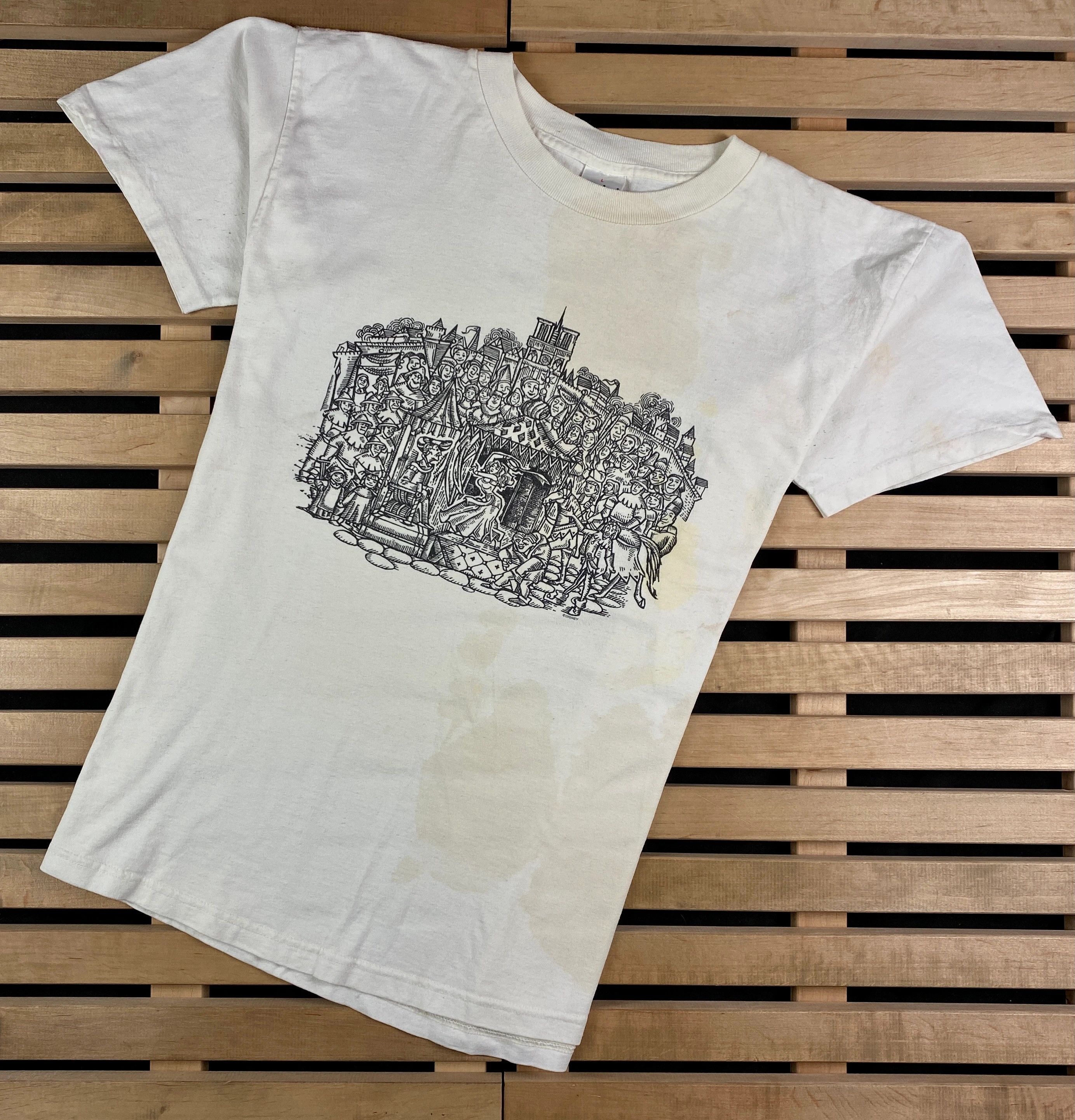 Disney × Vintage Mens Vintage T Shirt The Hunchback of Notre Dame Size L Size US L / EU 52-54 / 3 - 1 Thumbnail