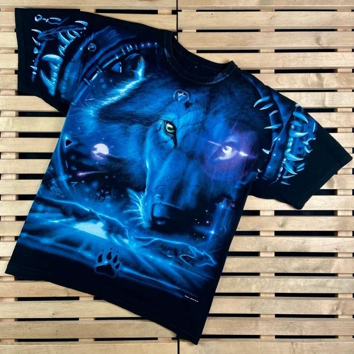 Vintage Mens Vintage T Shirt Wolf Graphic Print Size XL/XXL 2001 Size US XXL / EU 58 / 5 - 1 Thumbnail