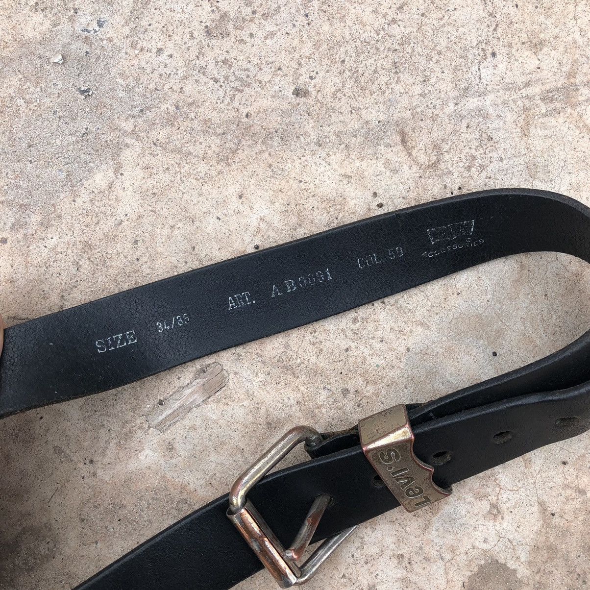 Genuine Leather × Levi's × Vintage Levi’s vintage leather belt made in Italy 🇮🇹 Y2K Size 34 - 2 Thumbnail
