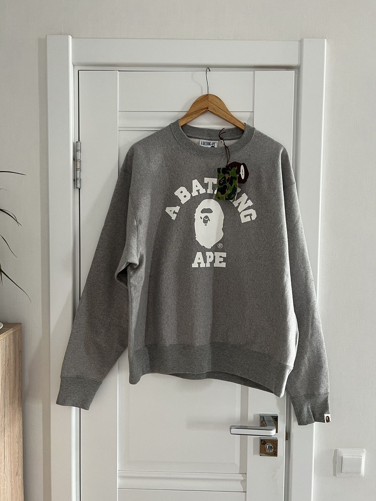 Bape A Bathing Ape / Bape Relaxed College Crewneck Size US XL / EU 56 / 4 - 1 Thumbnail