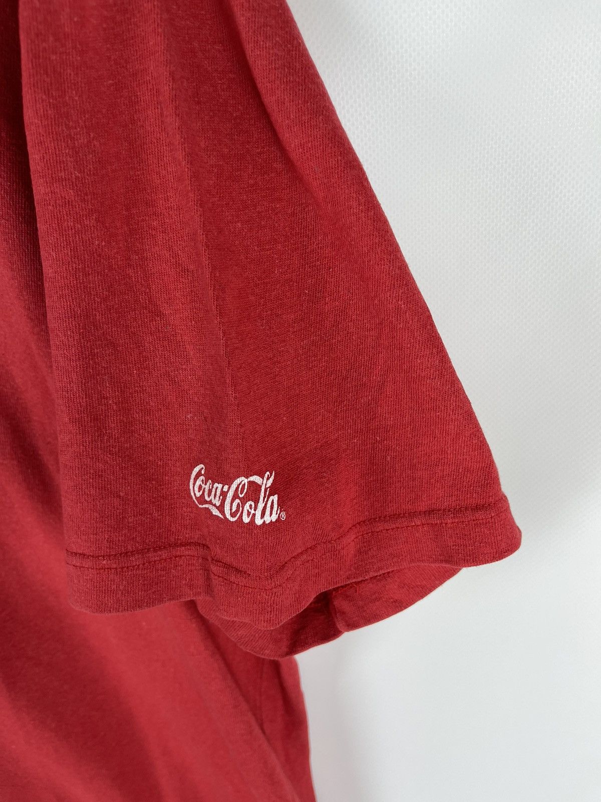 Coca Cola Coca Cola delicious and refreshing vintage 90s big logo tee Size US L / EU 52-54 / 3 - 8 Thumbnail