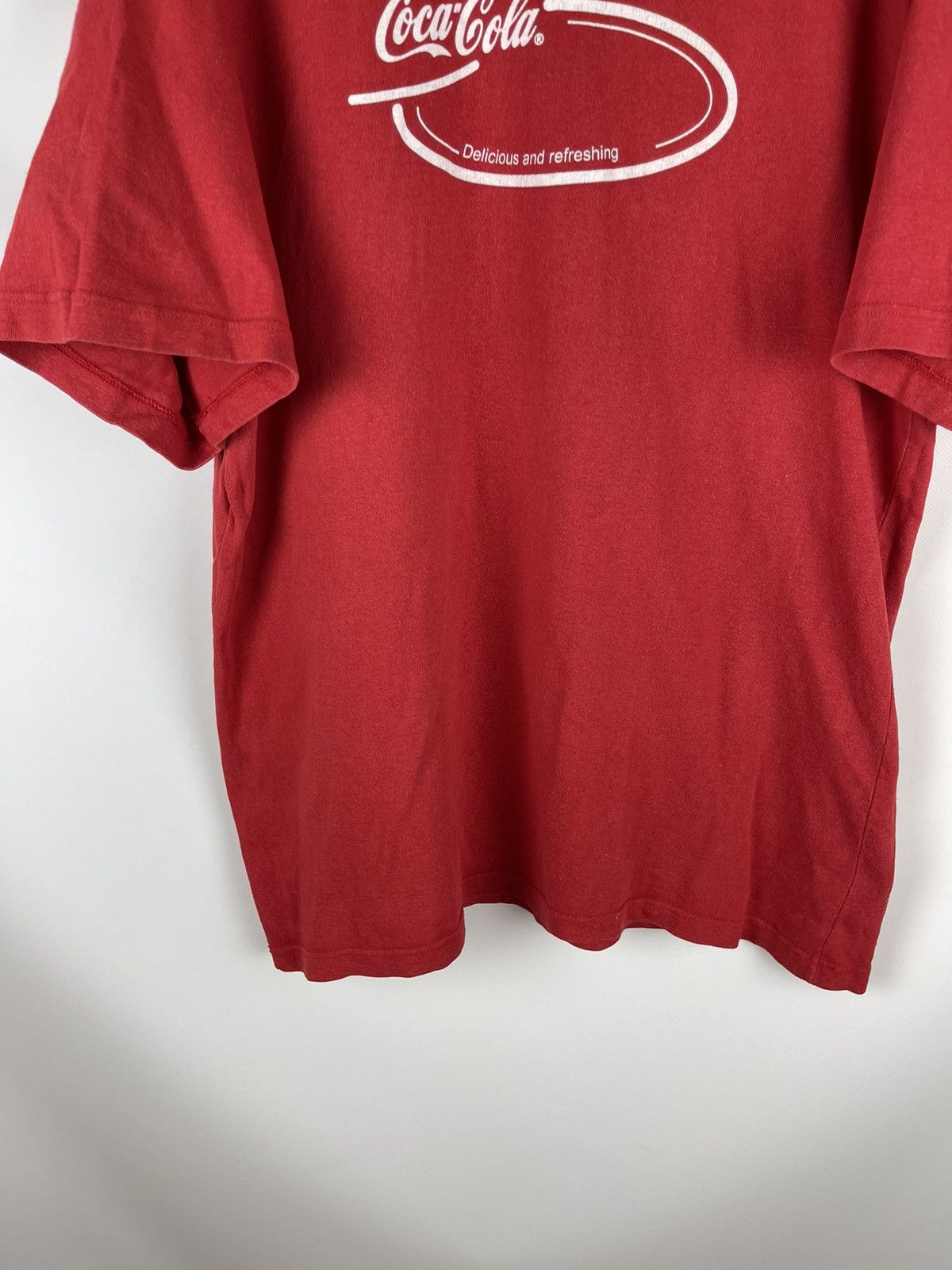 Coca Cola Coca Cola delicious and refreshing vintage 90s big logo tee Size US L / EU 52-54 / 3 - 4 Thumbnail