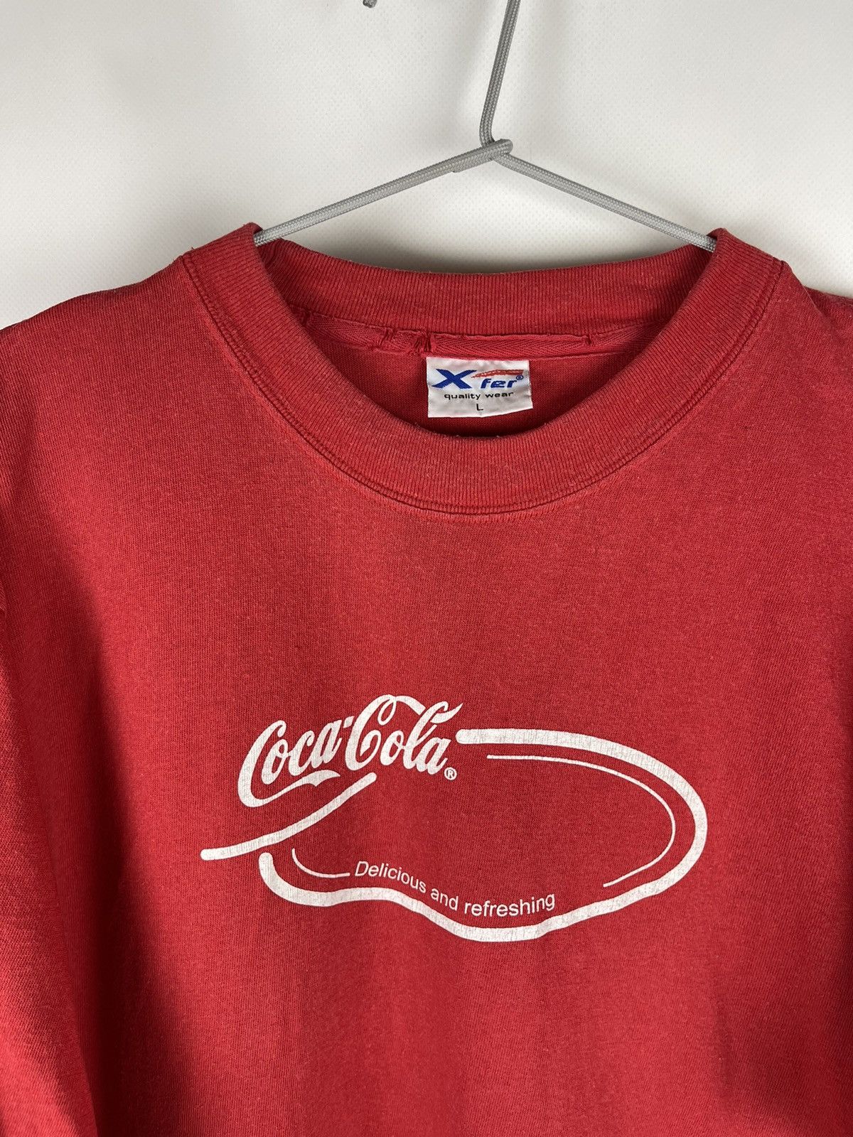 Coca Cola Coca Cola delicious and refreshing vintage 90s big logo tee Size US L / EU 52-54 / 3 - 5 Thumbnail