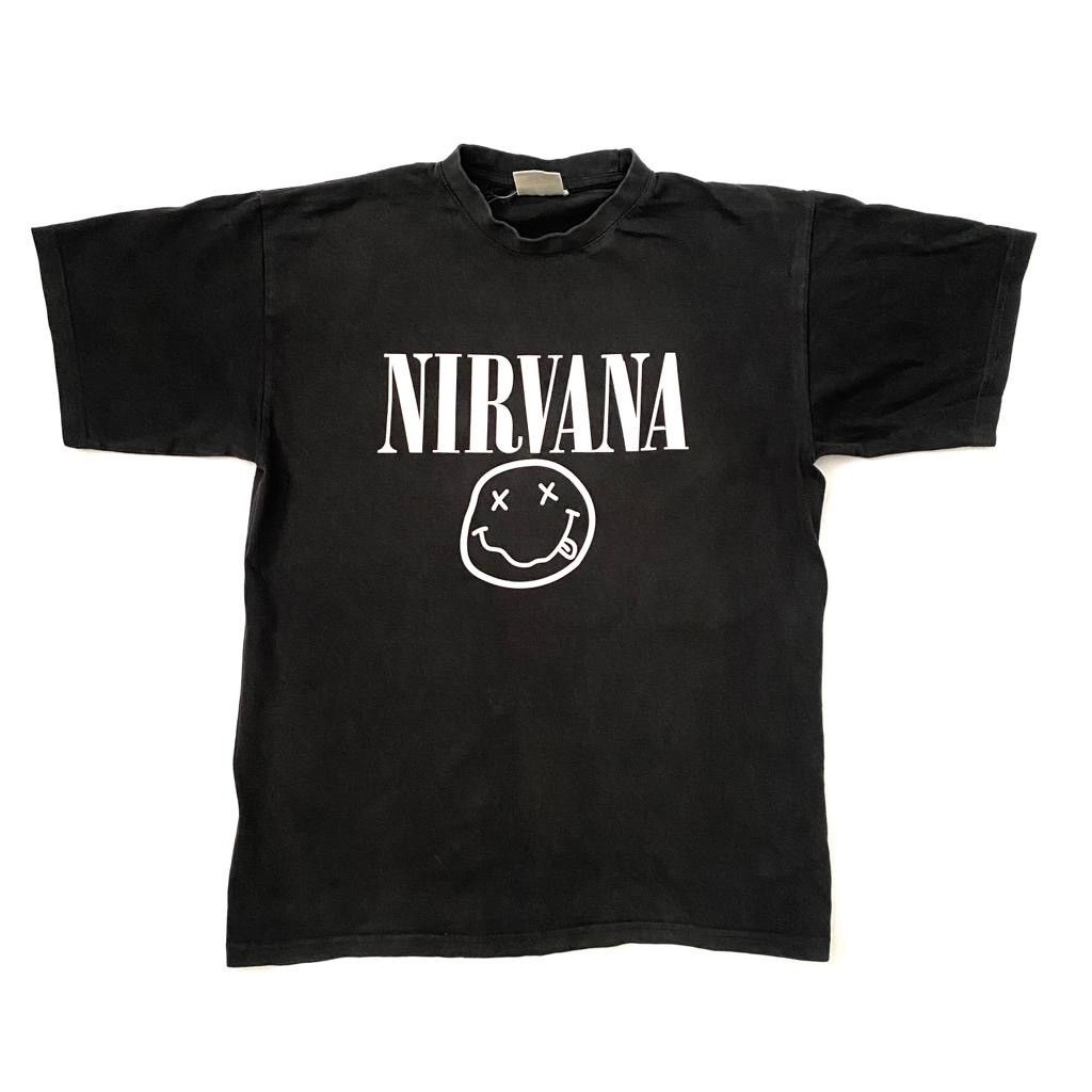 Nirvana band tee T-shirt vintage 90s big logo