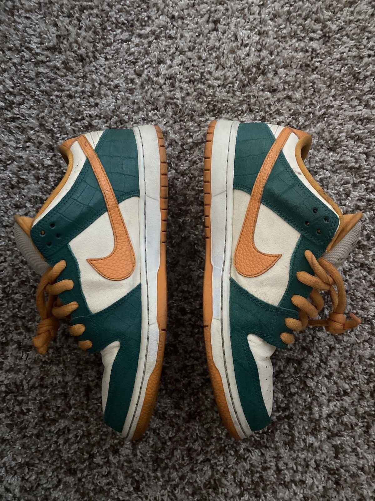 court heritage nike
