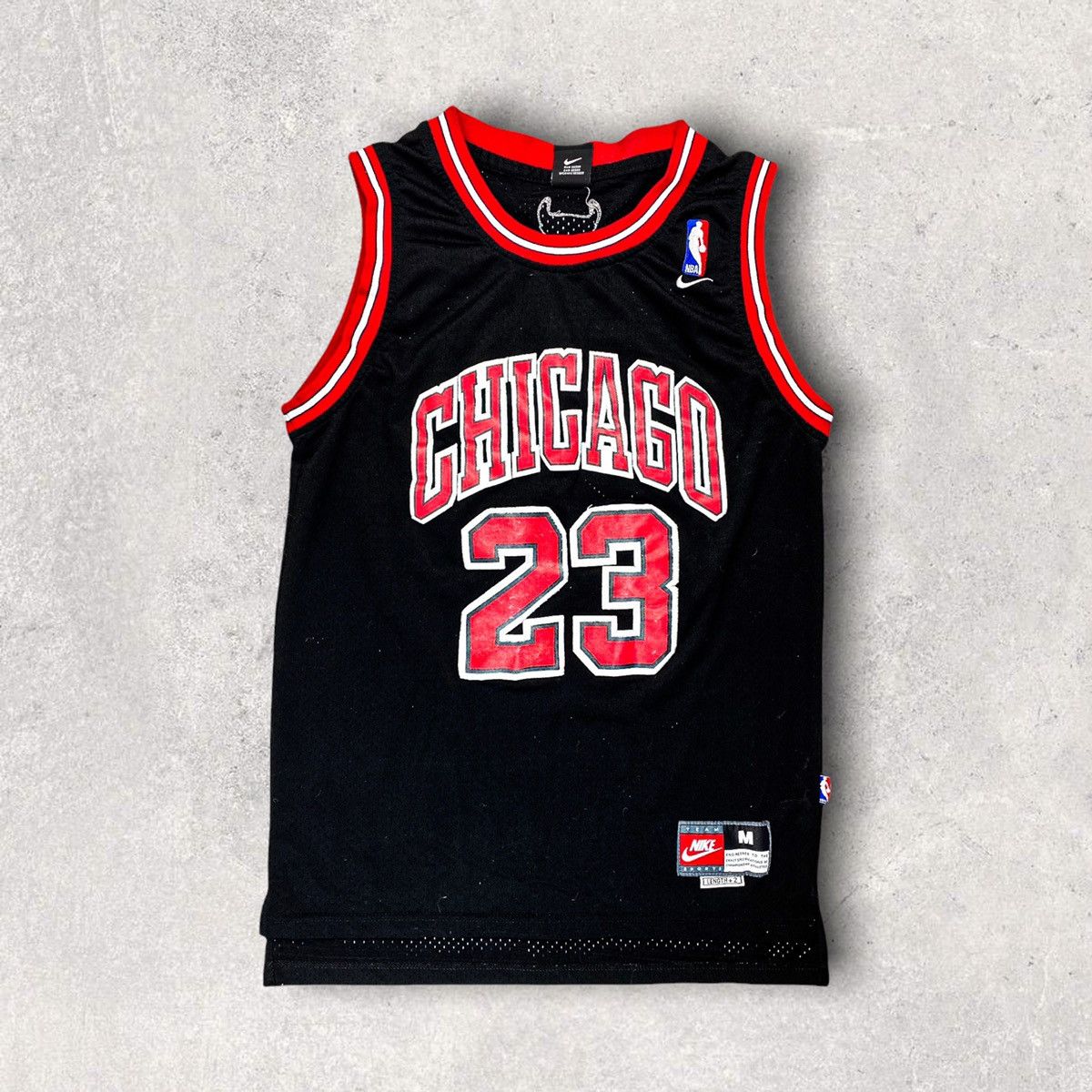 Vintage Nike Chicago Bulls Jersey 23 Jordan