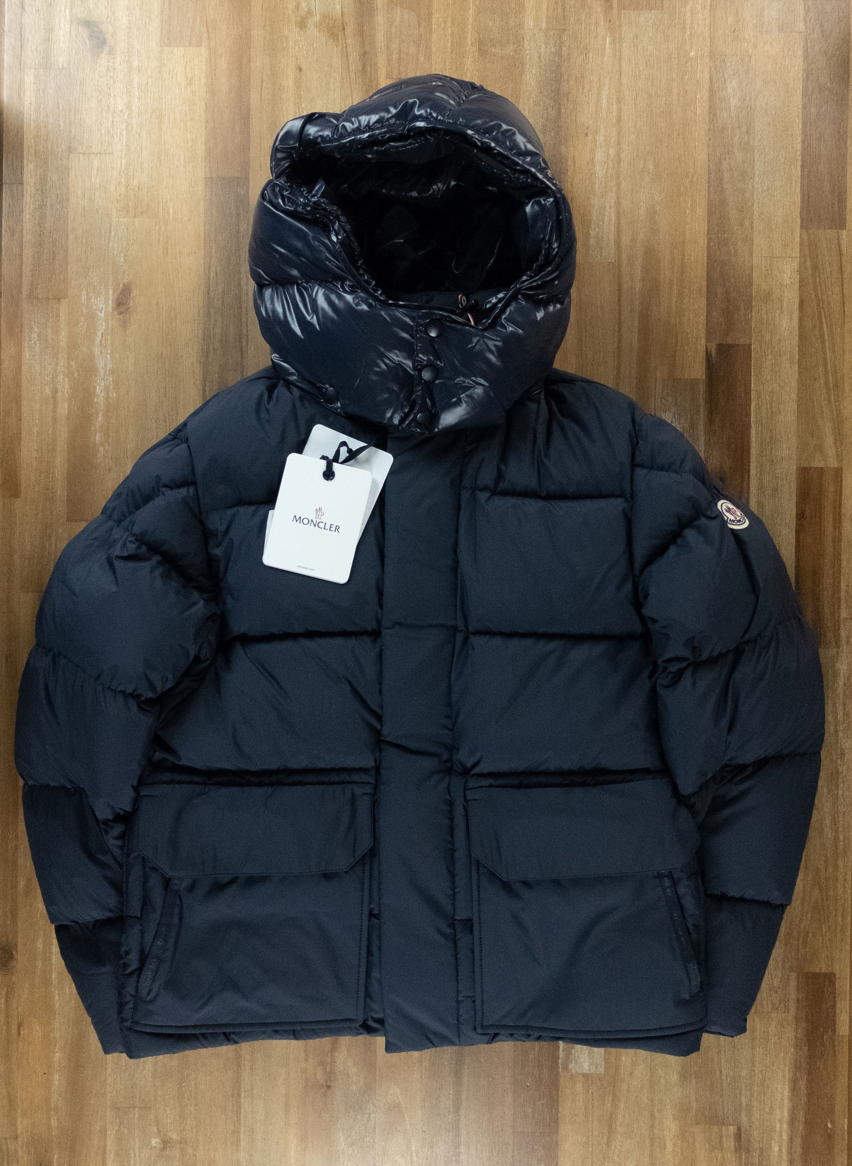 Moncler MONCLER Glacier navy blue down hooded ski jacket Medium / 2 ...