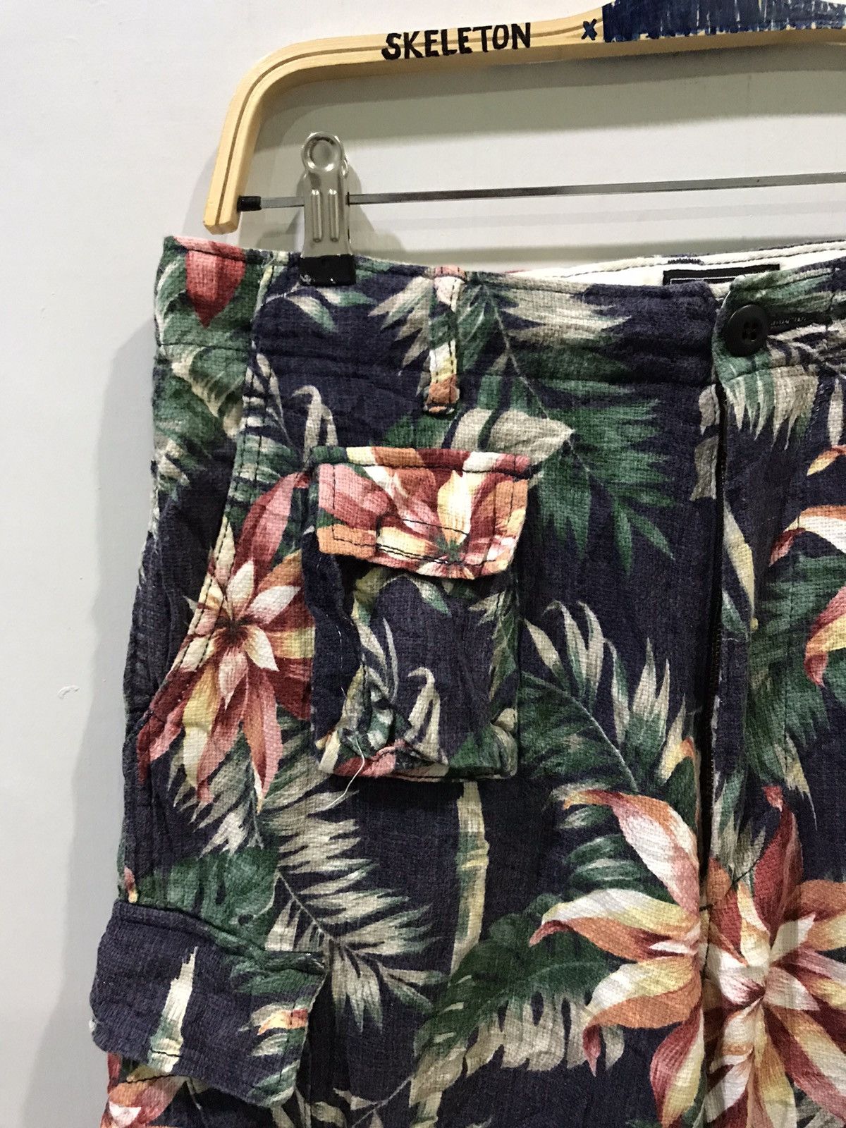 Designer 68&BROTHERS Japan Cargo Floral Short Size US 33 - 3 Thumbnail