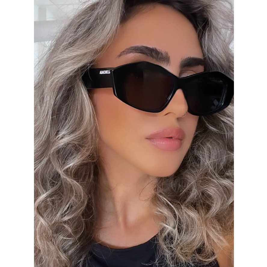 【BALENCIAGA】 black sunglasses BB0106S Amazon.com: Balenciaga BB0106S Black/Grey 52/15/140 women