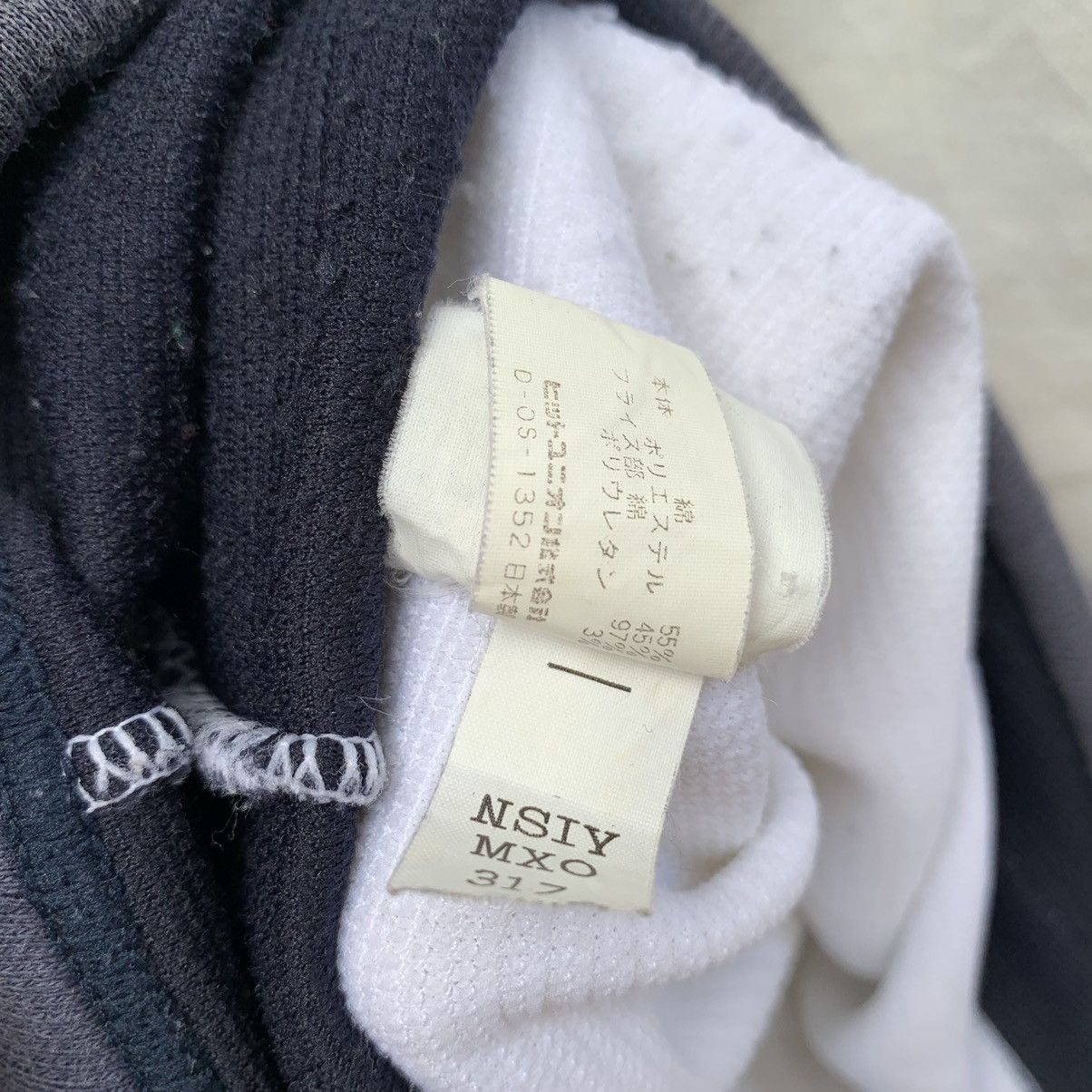 Fred Perry × Vintage Vintage 1990s Fred Perry Big Logo Size US M / EU 48-50 / 2 - 8 Thumbnail