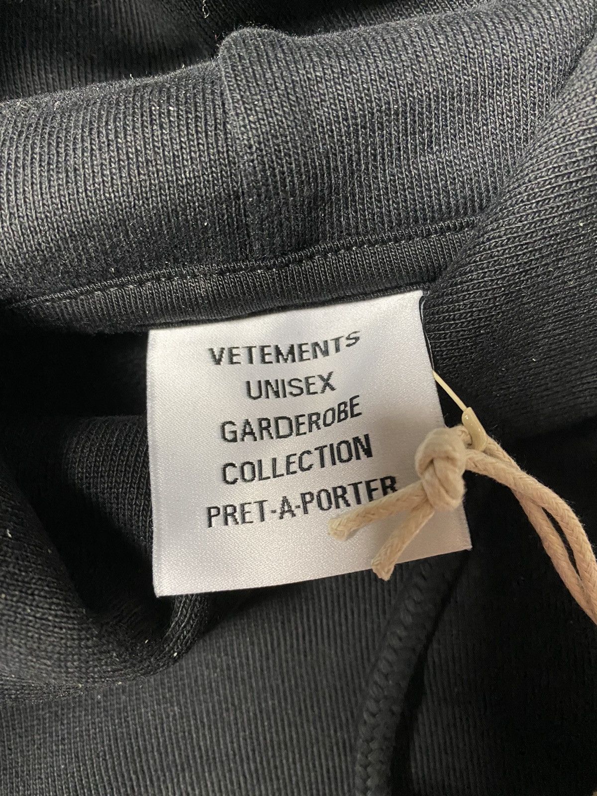 Vetements The Devil Does Wear Vetements Hoodie Size US S / EU 44-46 / 1 - 9 Thumbnail