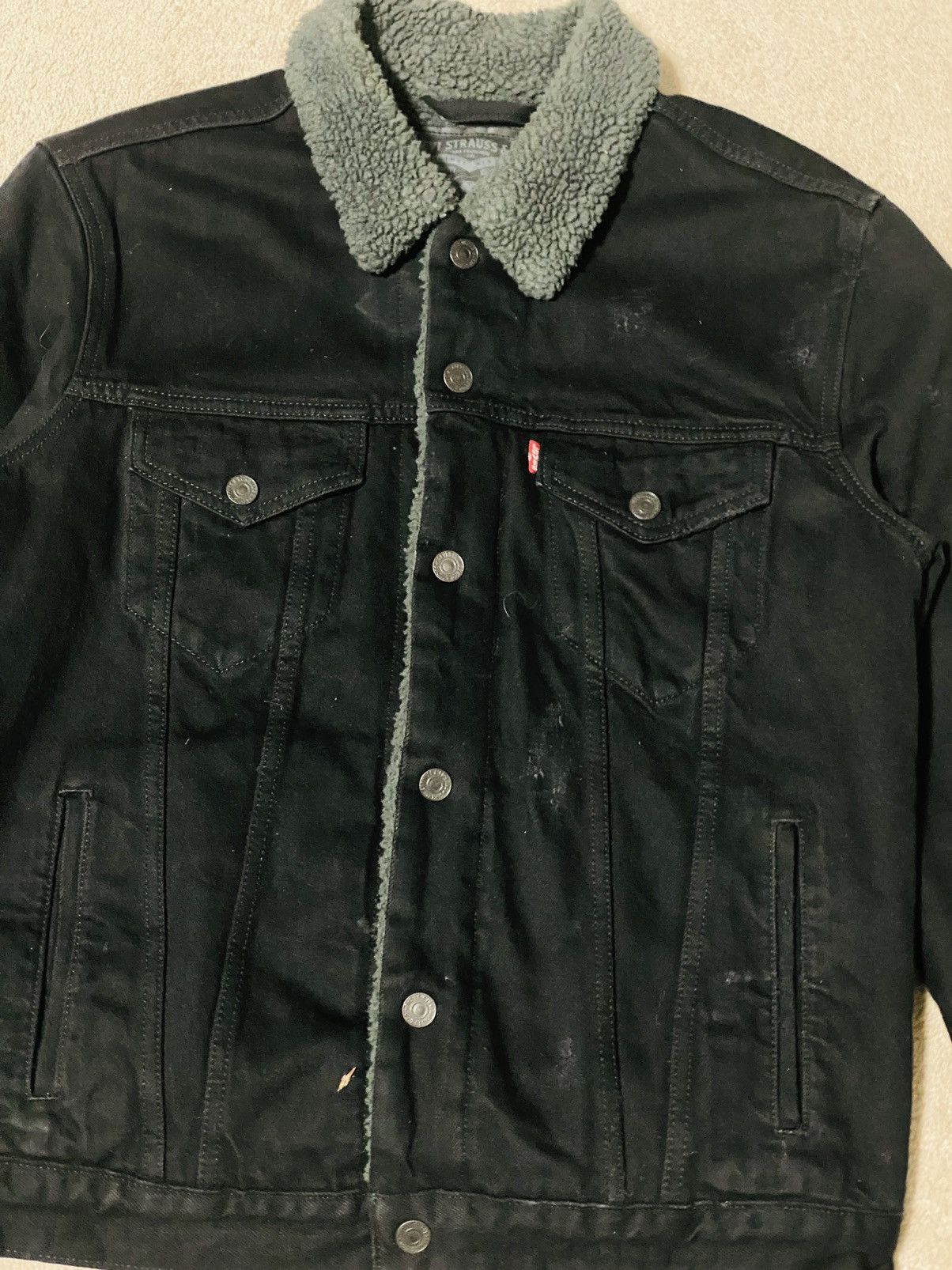 Levi's Black Levi’s denim jacket with fur lining Size US M / EU 48-50 / 2 - 3 Thumbnail
