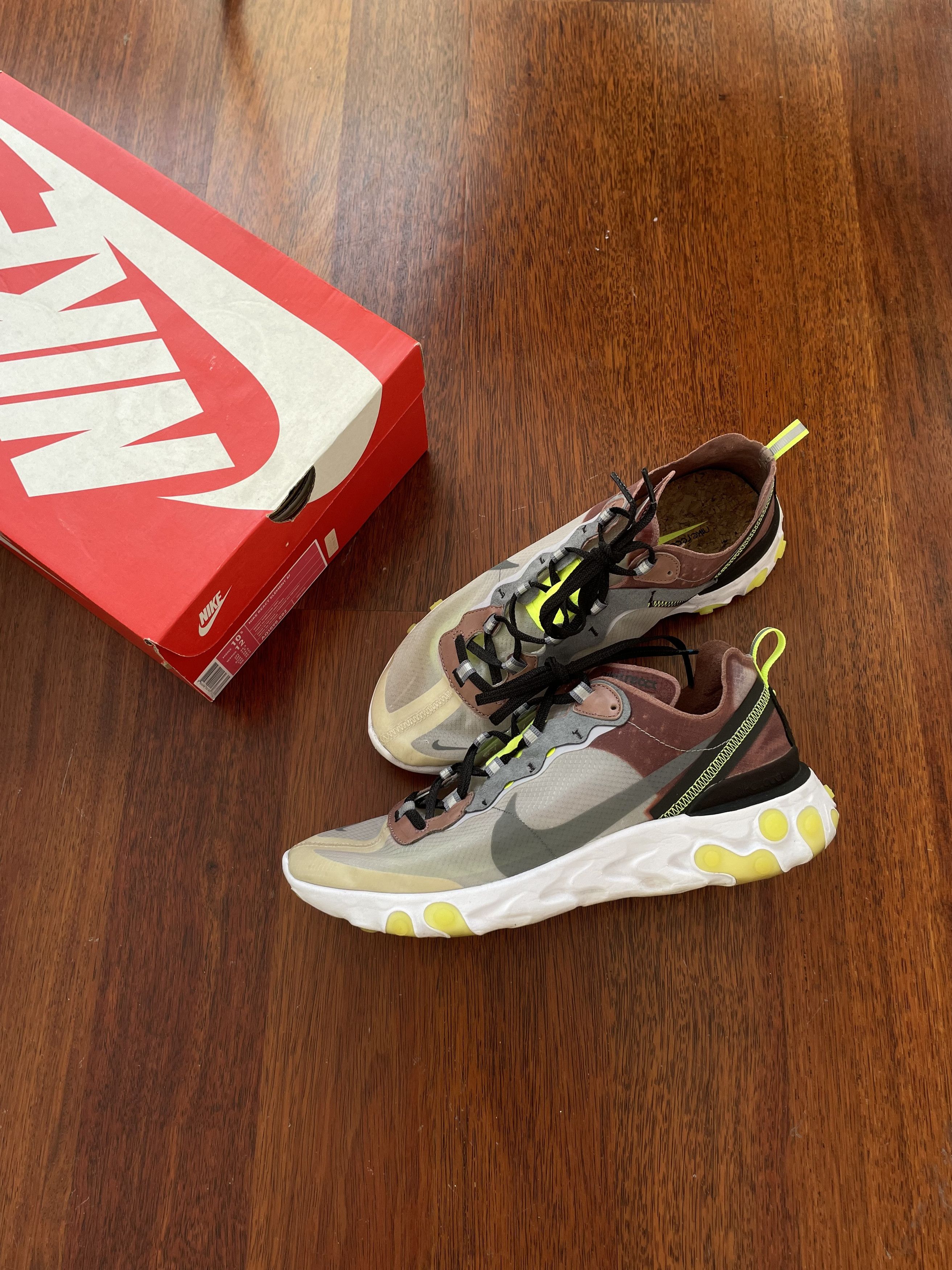 Nike React Element 87