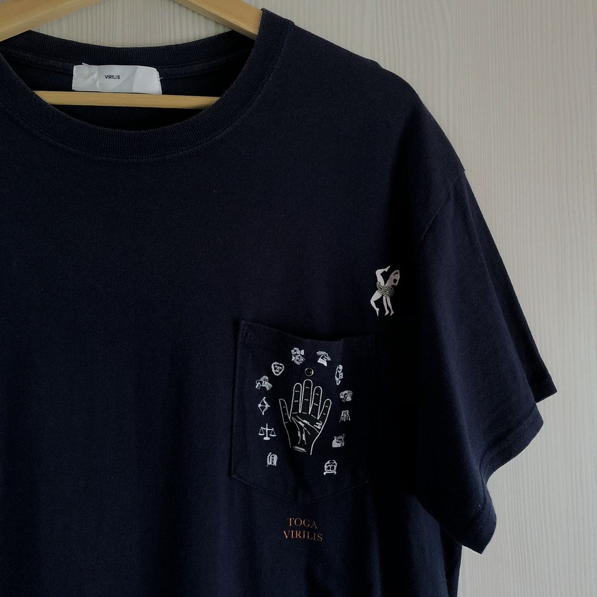 Toga toga virilis pocket tee vintage made in nicaragua Size US L / EU 52-54 / 3 - 3 Thumbnail