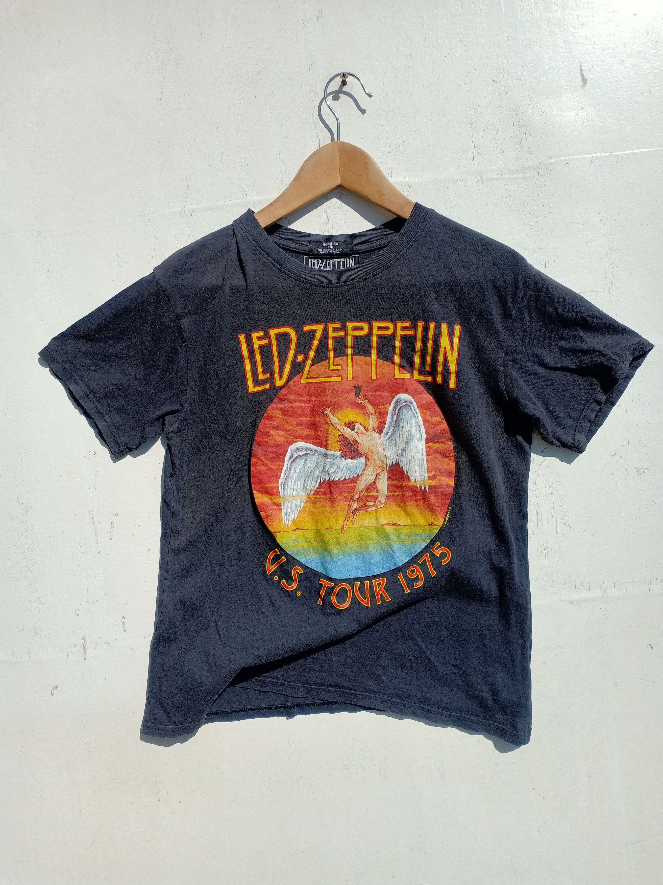 T shirt outlet led zeppelin bershka