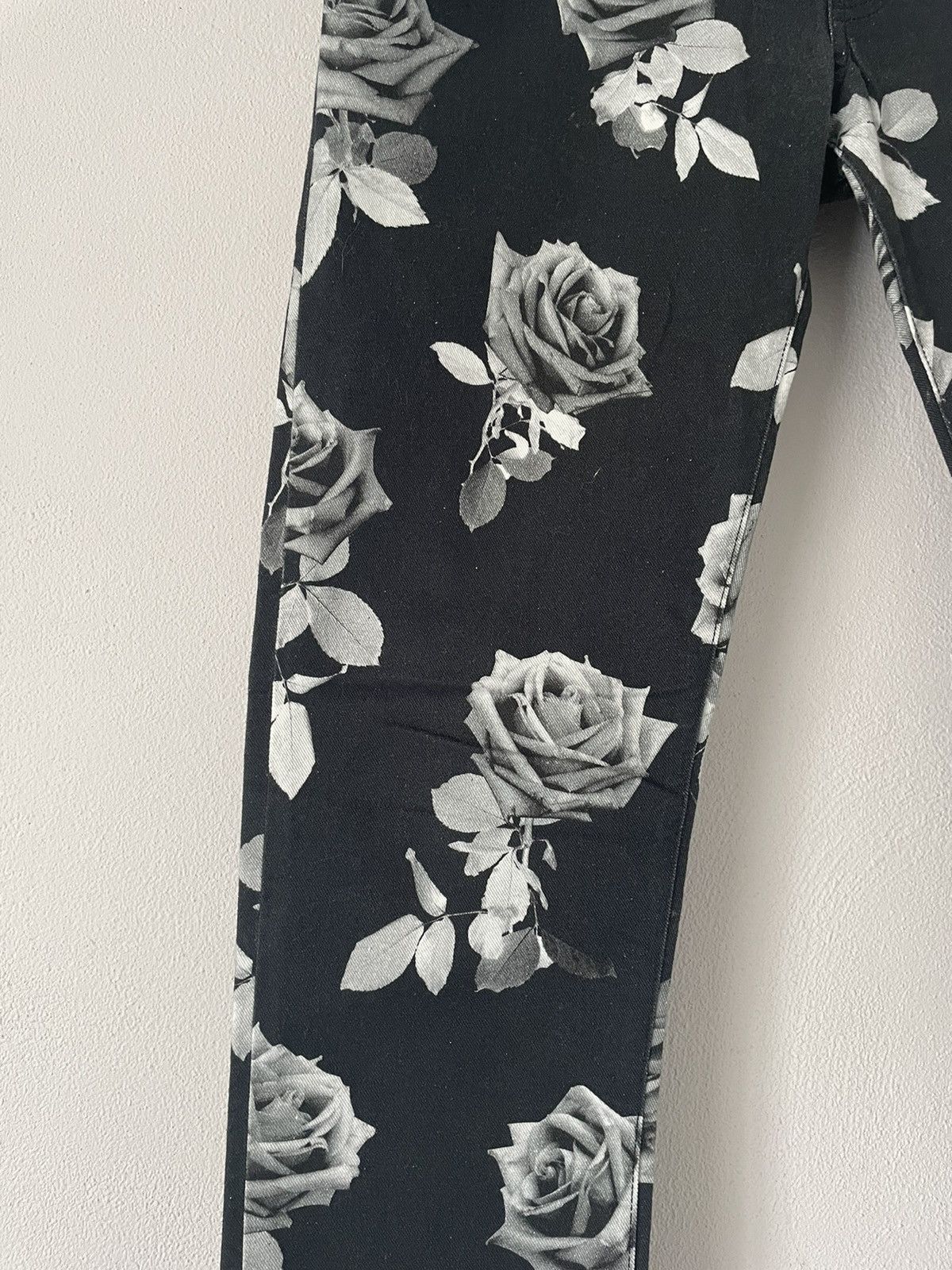 Dior Rose Print Denim Jeans Size US 36 / EU 52 - 4 Thumbnail