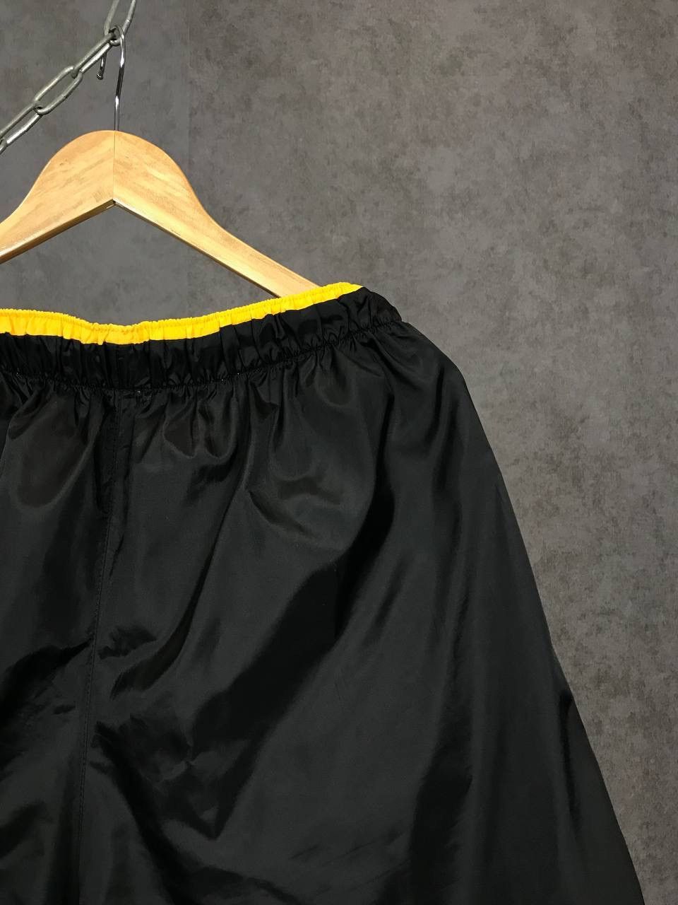 Nike × Vintage Nike swoosh streetwear vintage nylon shorts Size US 34 / EU 50 - 7 Thumbnail