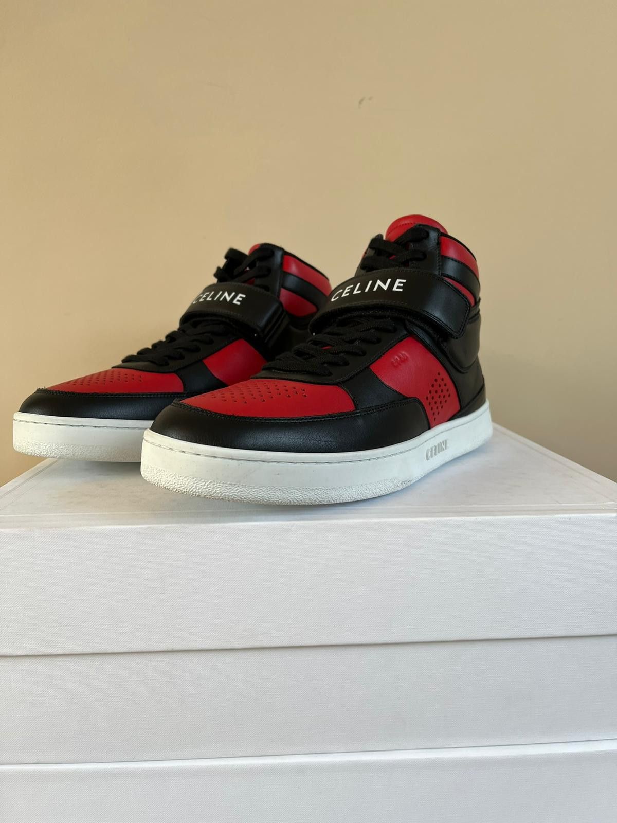 Celine Q.2 / High Top Sneaker With Scratch 05 in Black / Red Size US 9 / EU 42 - 13 Thumbnail